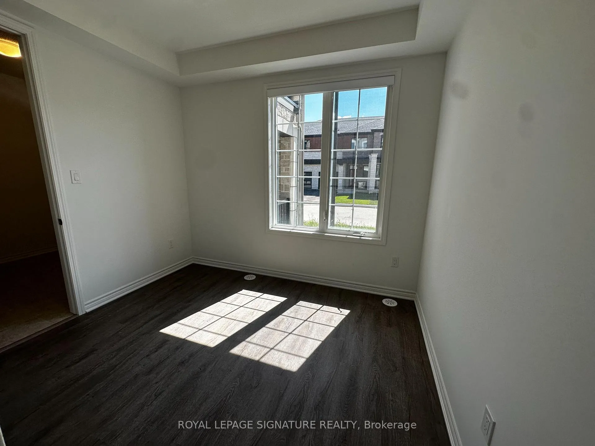 Photo 10 of Unit 6, 1259 Lily Crescent, Milton, Walker — HOMEH