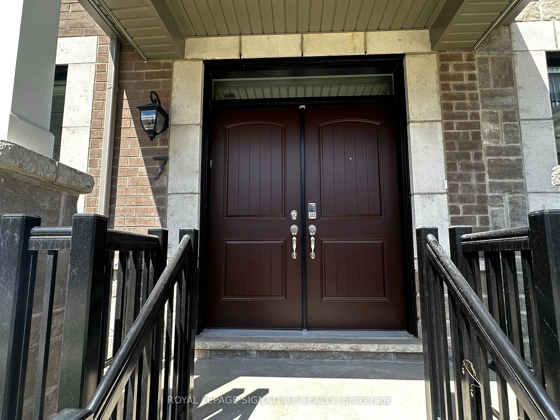 Photo 1 of Unit 7, 1259 Lily Crescent, Milton, Walker — HOMEH