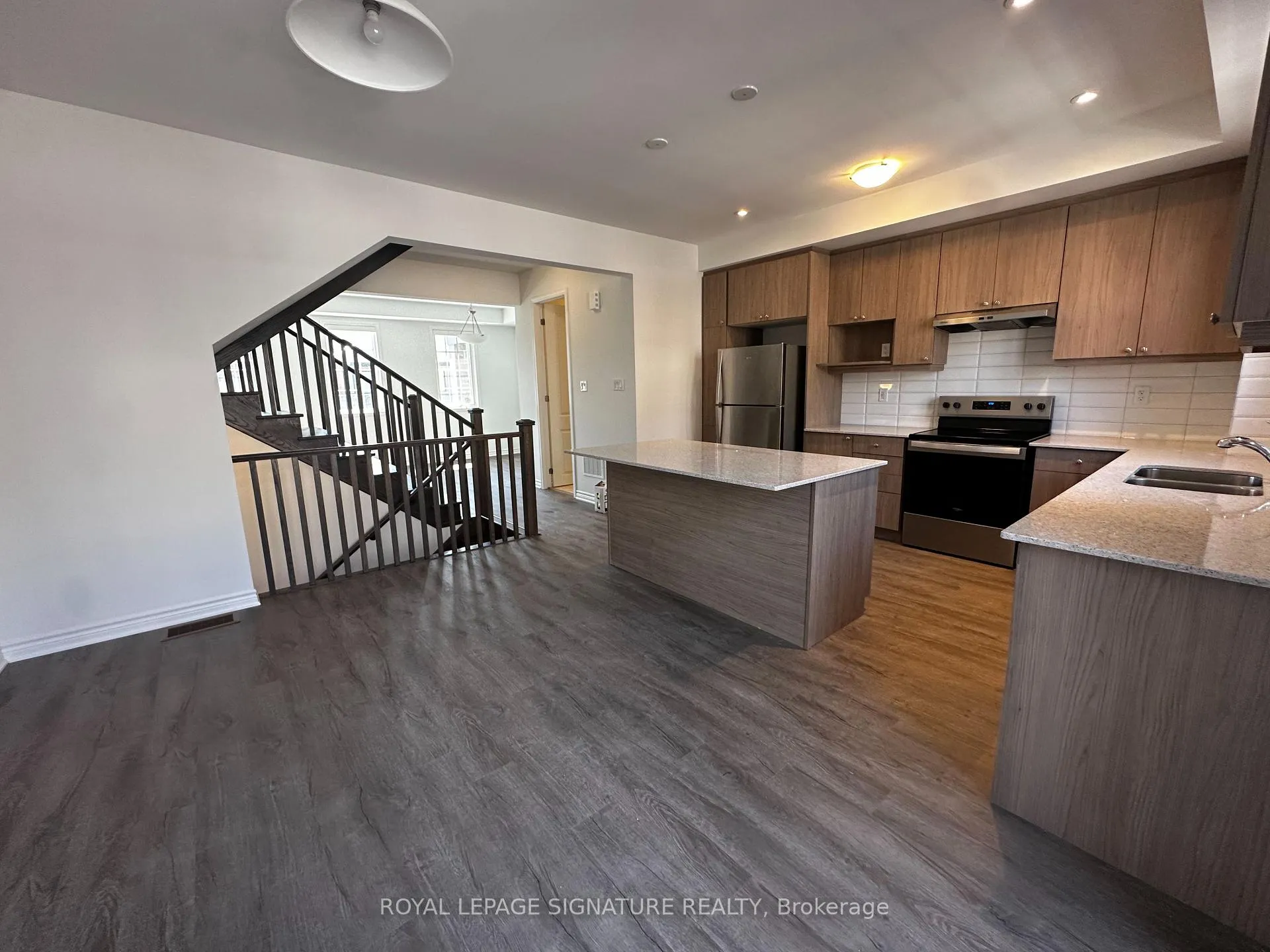 Photo 2 of Unit 7, 1259 Lily Crescent, Milton, Walker — HOMEH