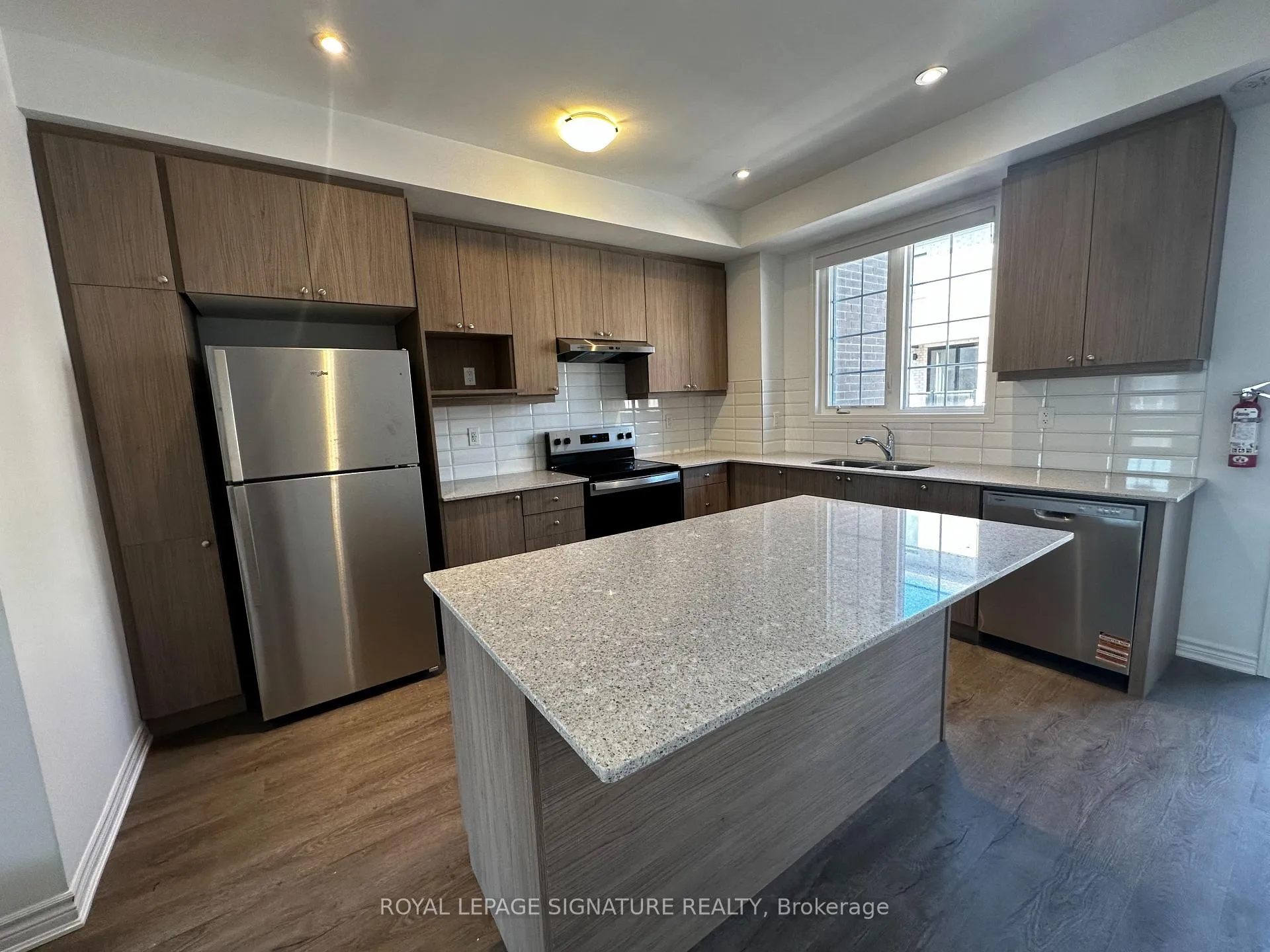 Photo 3 of Unit 7, 1259 Lily Crescent, Milton, Walker — HOMEH