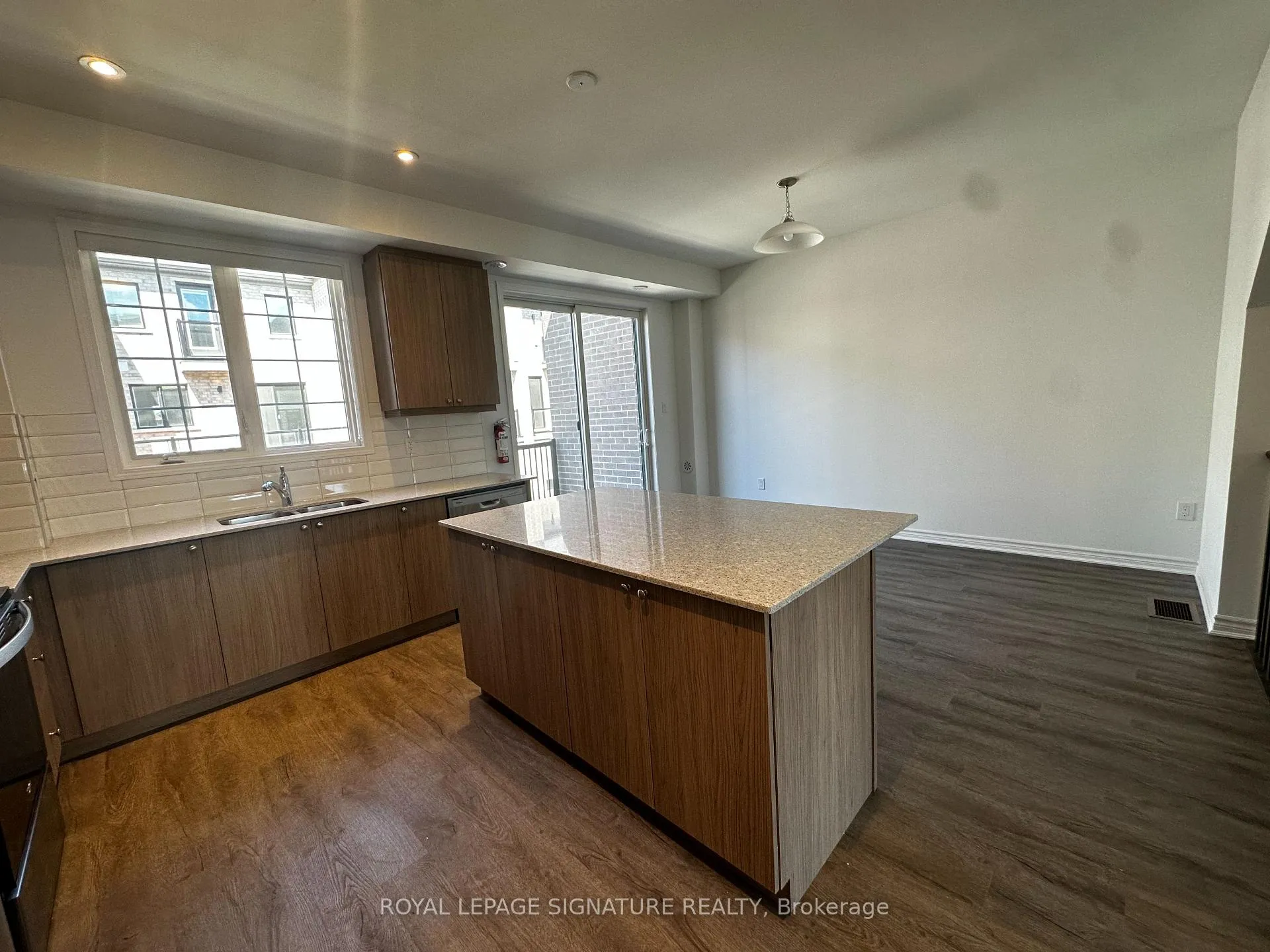Photo 4 of Unit 7, 1259 Lily Crescent, Milton, Walker — HOMEH