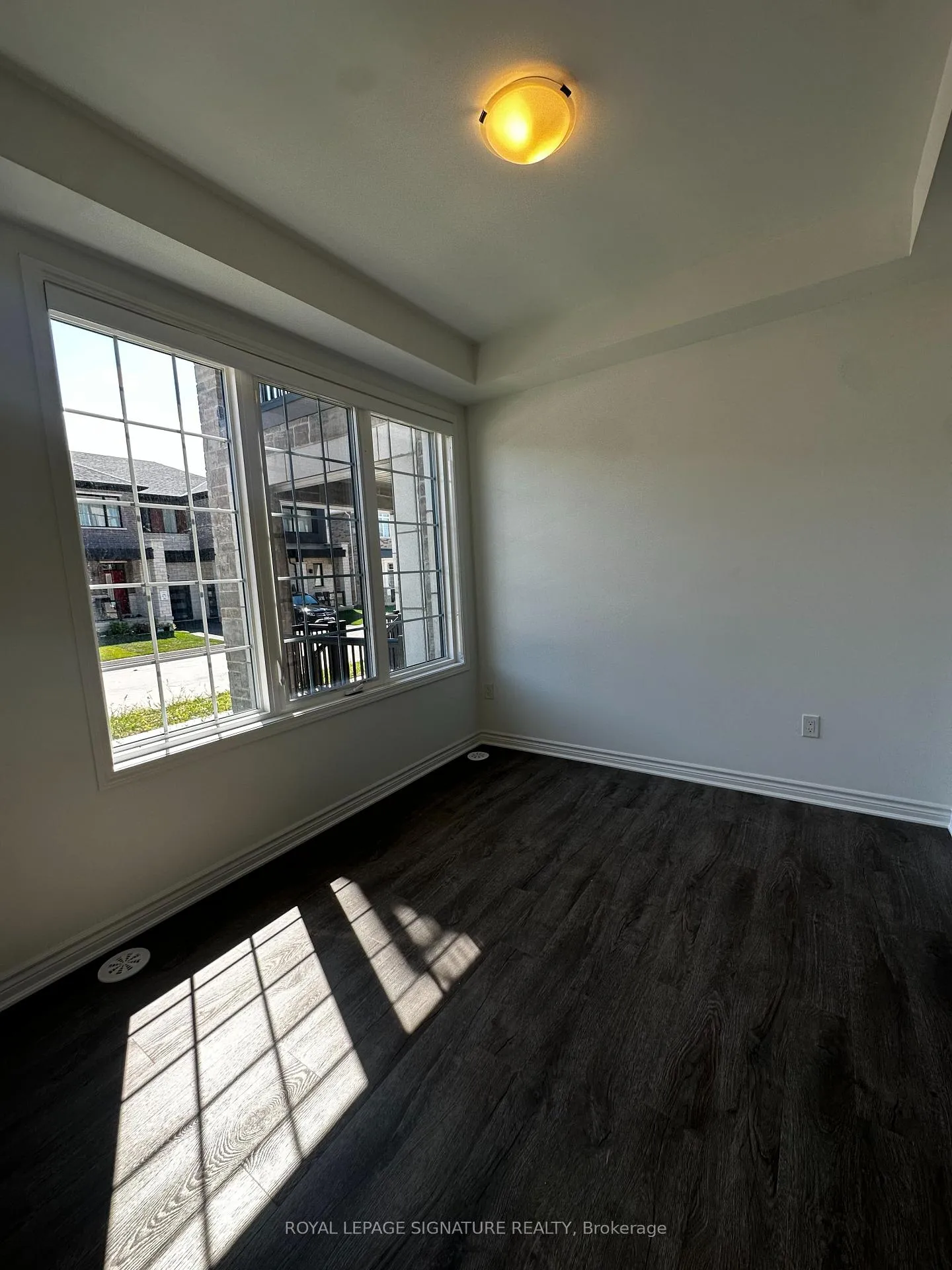 Photo 7 of Unit 7, 1259 Lily Crescent, Milton, Walker — HOMEH