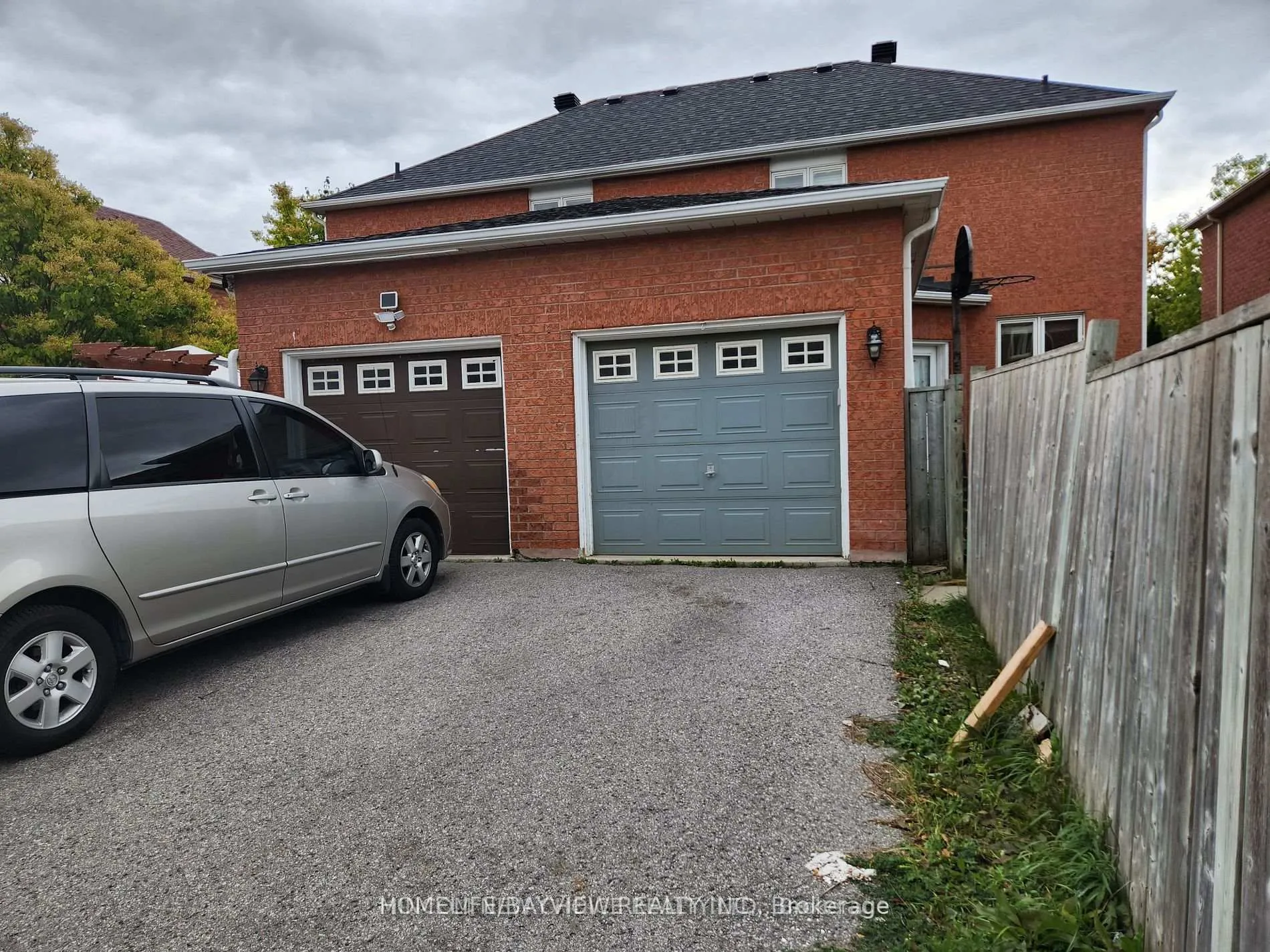 Photo 8 of 106 Emery Hill Boulevard, Markham, Berczy — HOMEH