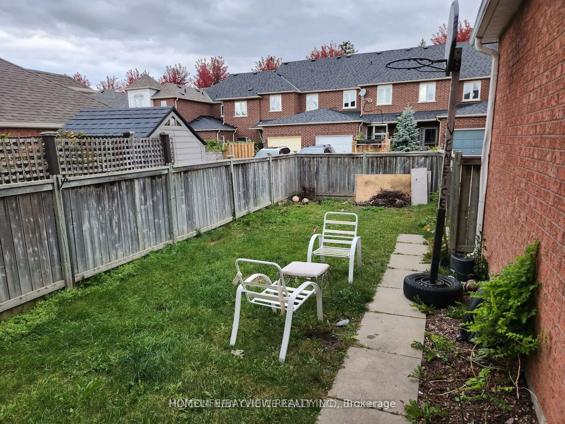 Photo 9 of 106 Emery Hill Boulevard, Markham, Berczy — HOMEH