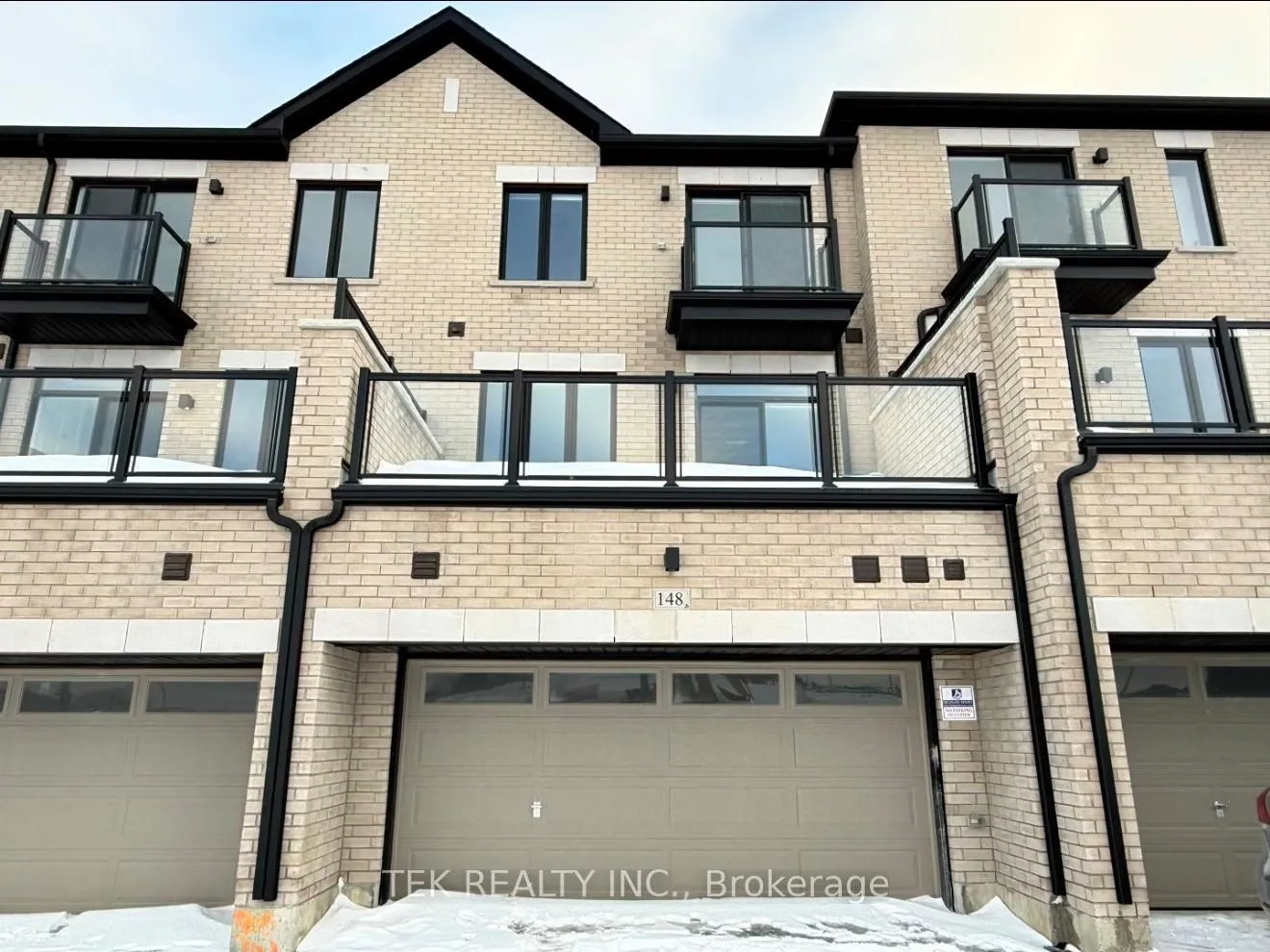 Photo 2 of 148 Vine Cliff Boulevard, Markham, Victoria Manor-Jennings Gate — HOMEH
