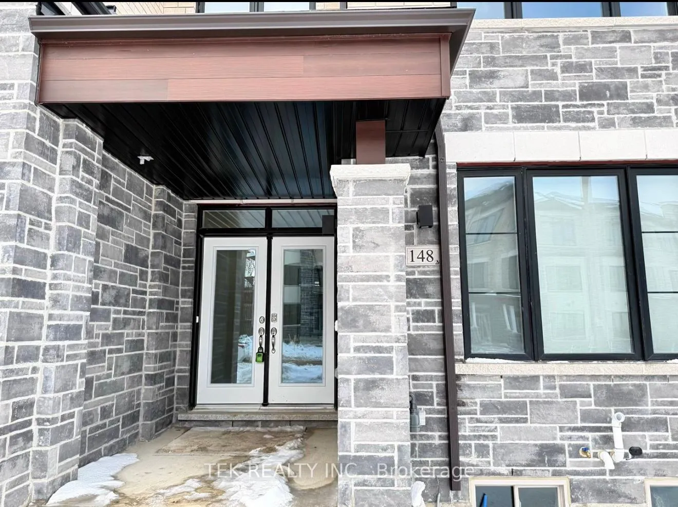 Photo 3 of 148 Vine Cliff Boulevard, Markham, Victoria Manor-Jennings Gate — HOMEH