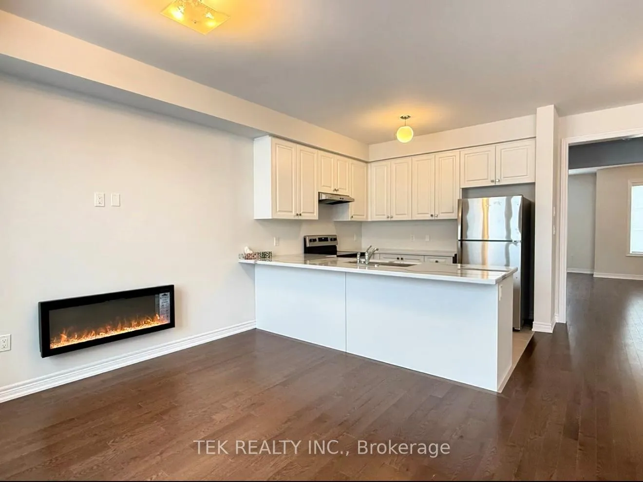 Photo 9 of 148 Vine Cliff Boulevard, Markham, Victoria Manor-Jennings Gate — HOMEH