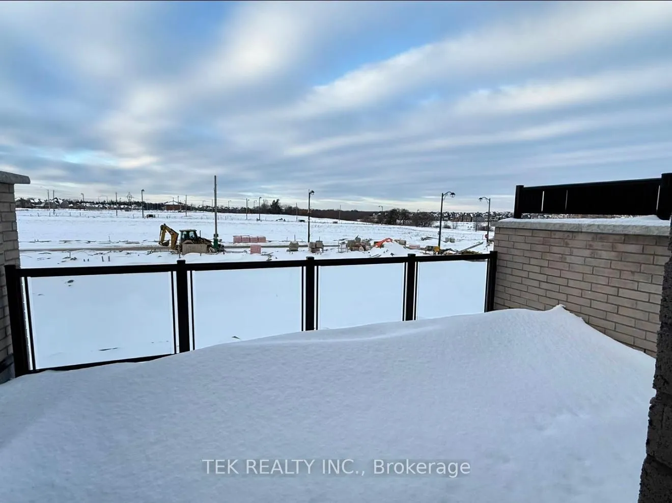 Photo 13 of 148 Vine Cliff Boulevard, Markham, Victoria Manor-Jennings Gate — HOMEH
