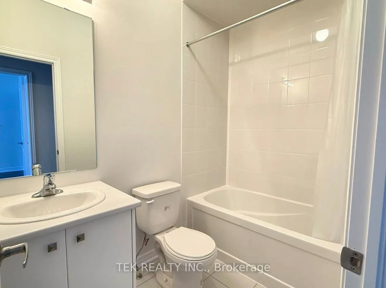 Photo 17 of 148 Vine Cliff Boulevard, Markham, Victoria Manor-Jennings Gate — HOMEH