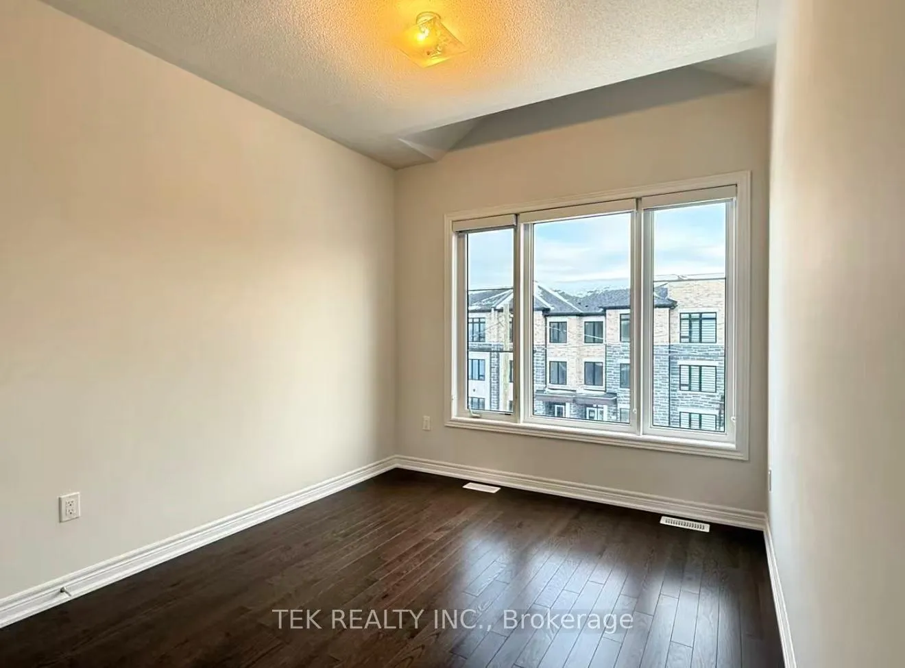 Photo 18 of 148 Vine Cliff Boulevard, Markham, Victoria Manor-Jennings Gate — HOMEH