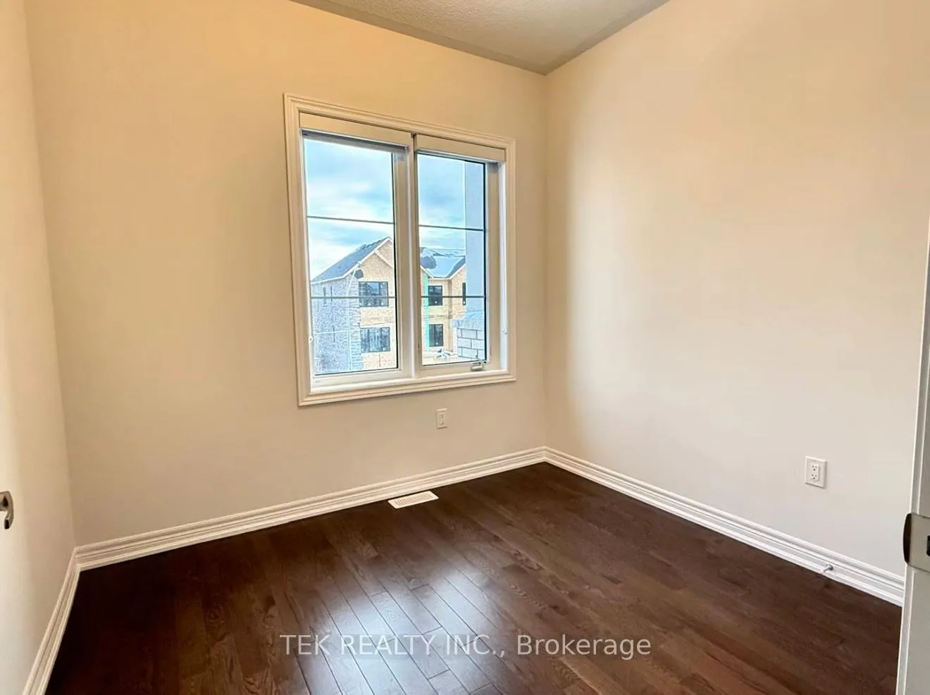 Photo 19 of 148 Vine Cliff Boulevard, Markham, Victoria Manor-Jennings Gate — HOMEH