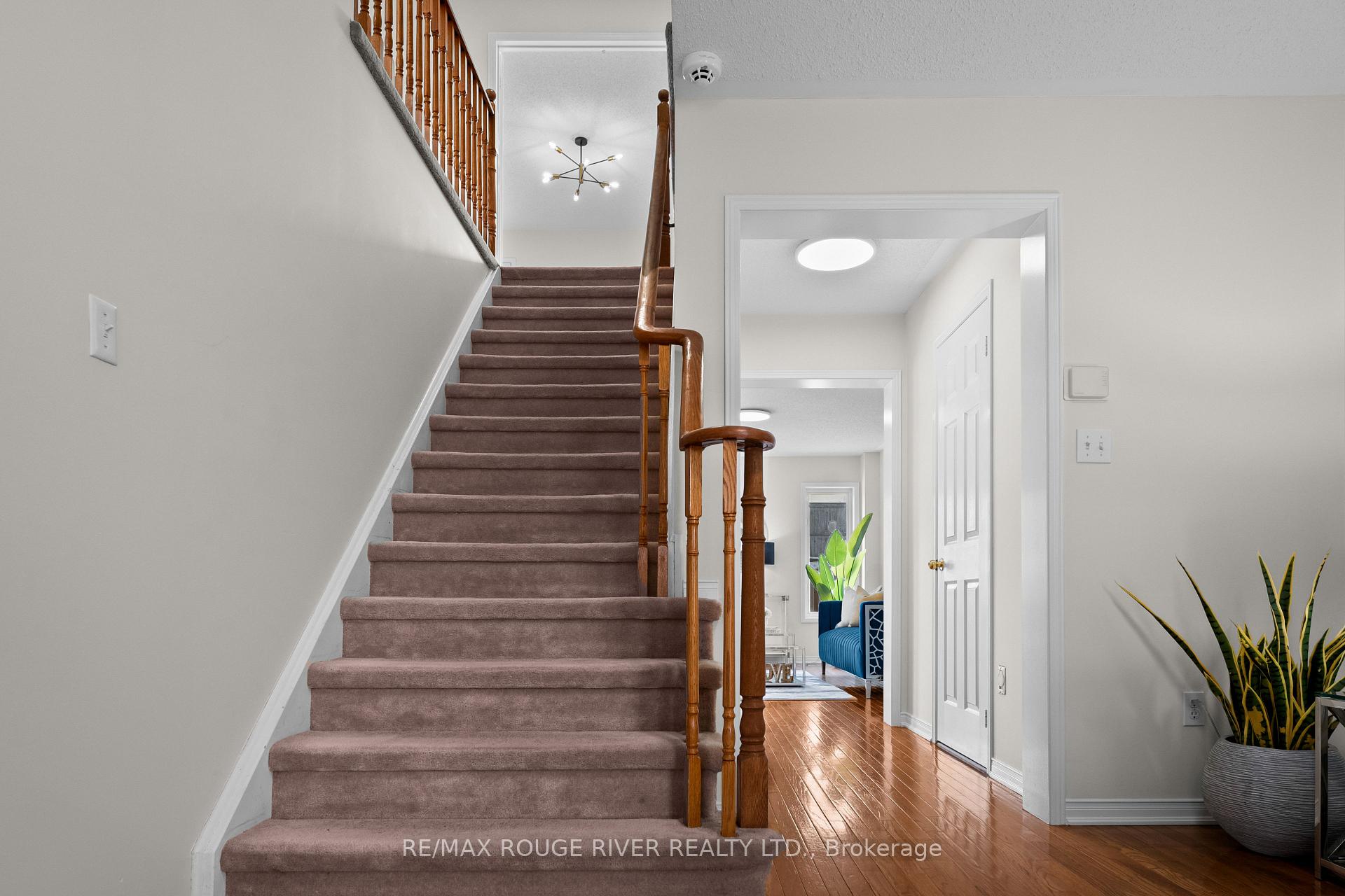 Photo 15 of 26 Carpendale Crescent, Ajax, Northeast Ajax — HOMEH