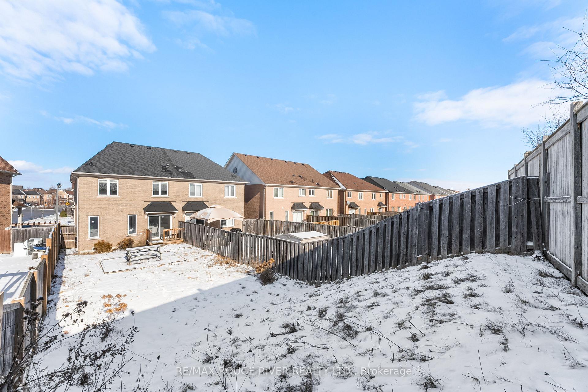 Photo 36 of 26 Carpendale Crescent, Ajax, Northeast Ajax — HOMEH