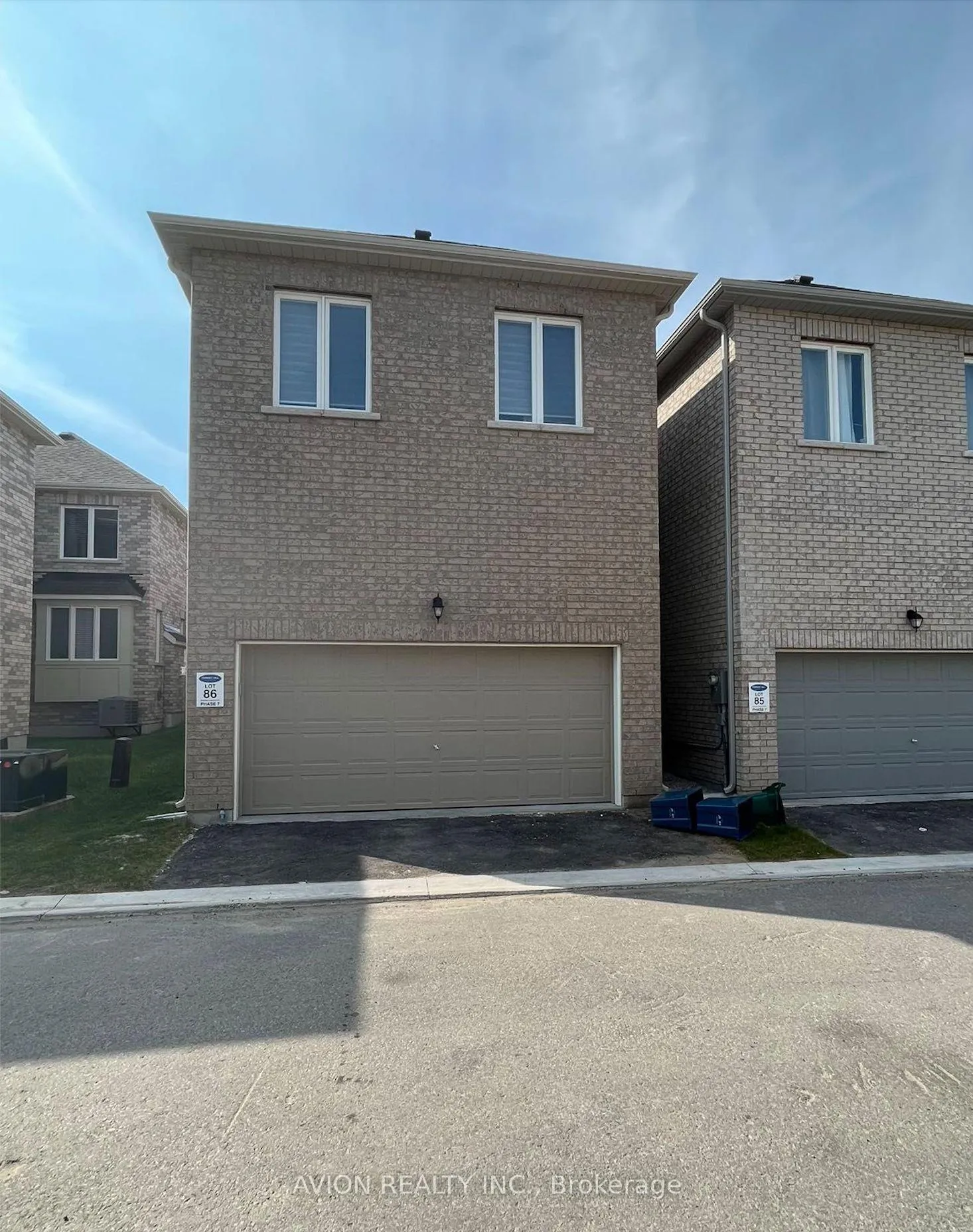 Photo 2 of Unit coach, 45 Albert Lewis Street, Markham, Cornell — HOMEH