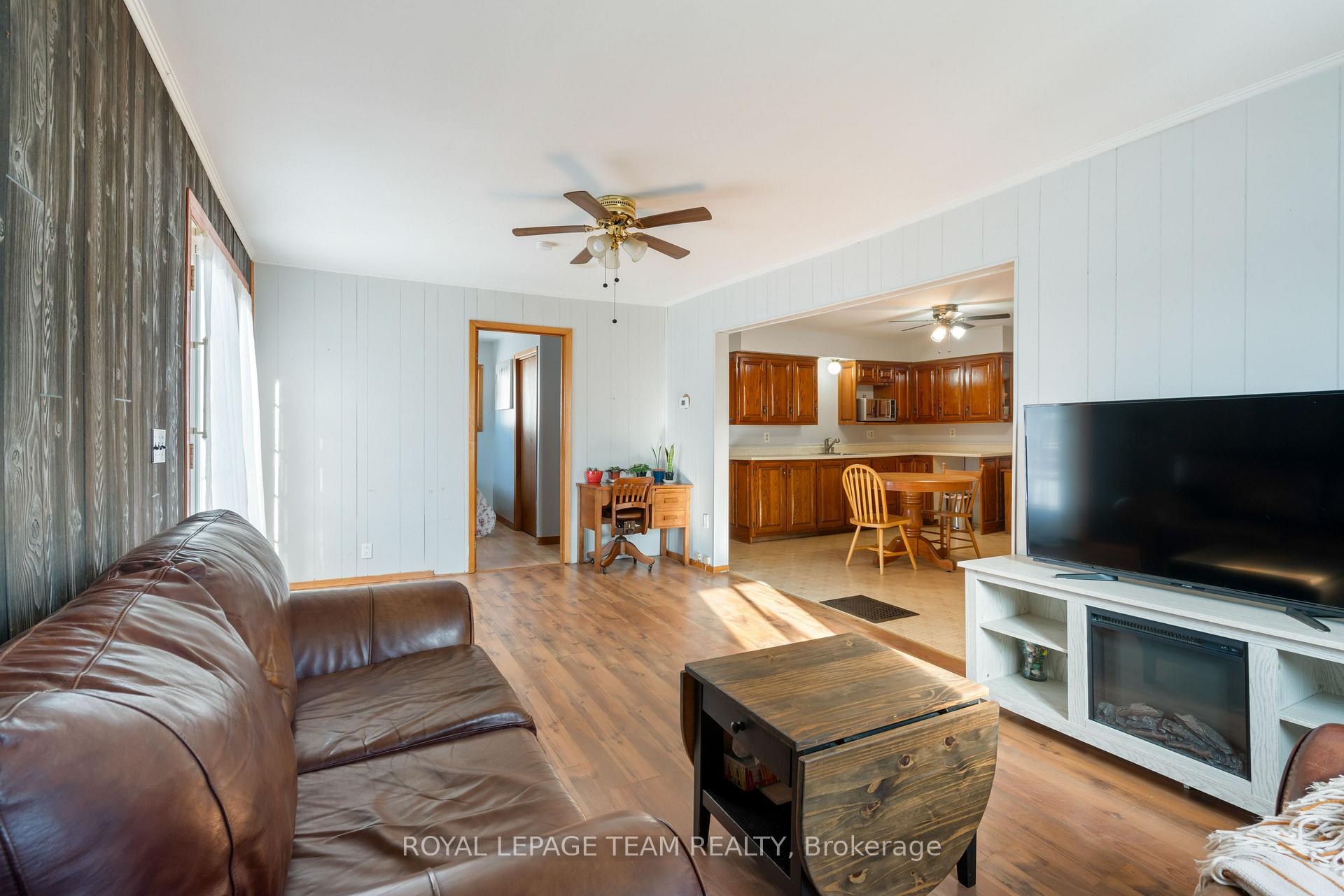 Photo 6 of 5017 County Rd 22, Edwardsburgh/Cardinal, Edwardsburgh/Cardinal Twp — HOMEH