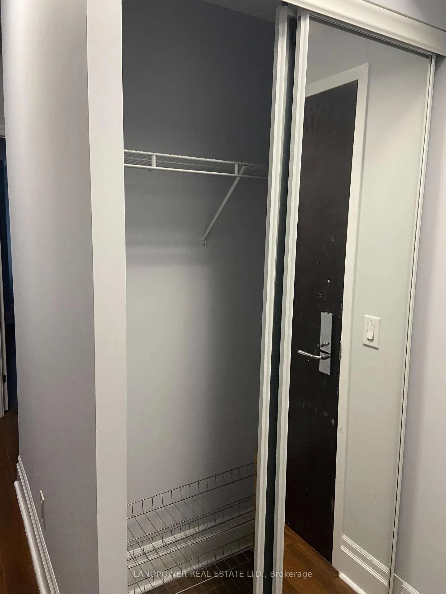 Photo 3 of Unit 801, 151 Upper Duke Crescent, Markham, Unionville — HOMEH
