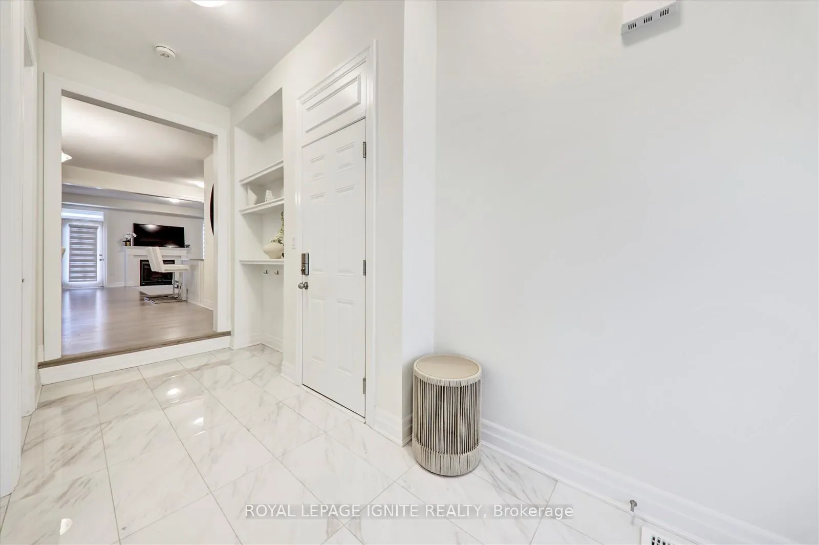 Photo 9 of 1405 Longspur Trail, Pickering, Rural Pickering — HOMEH
