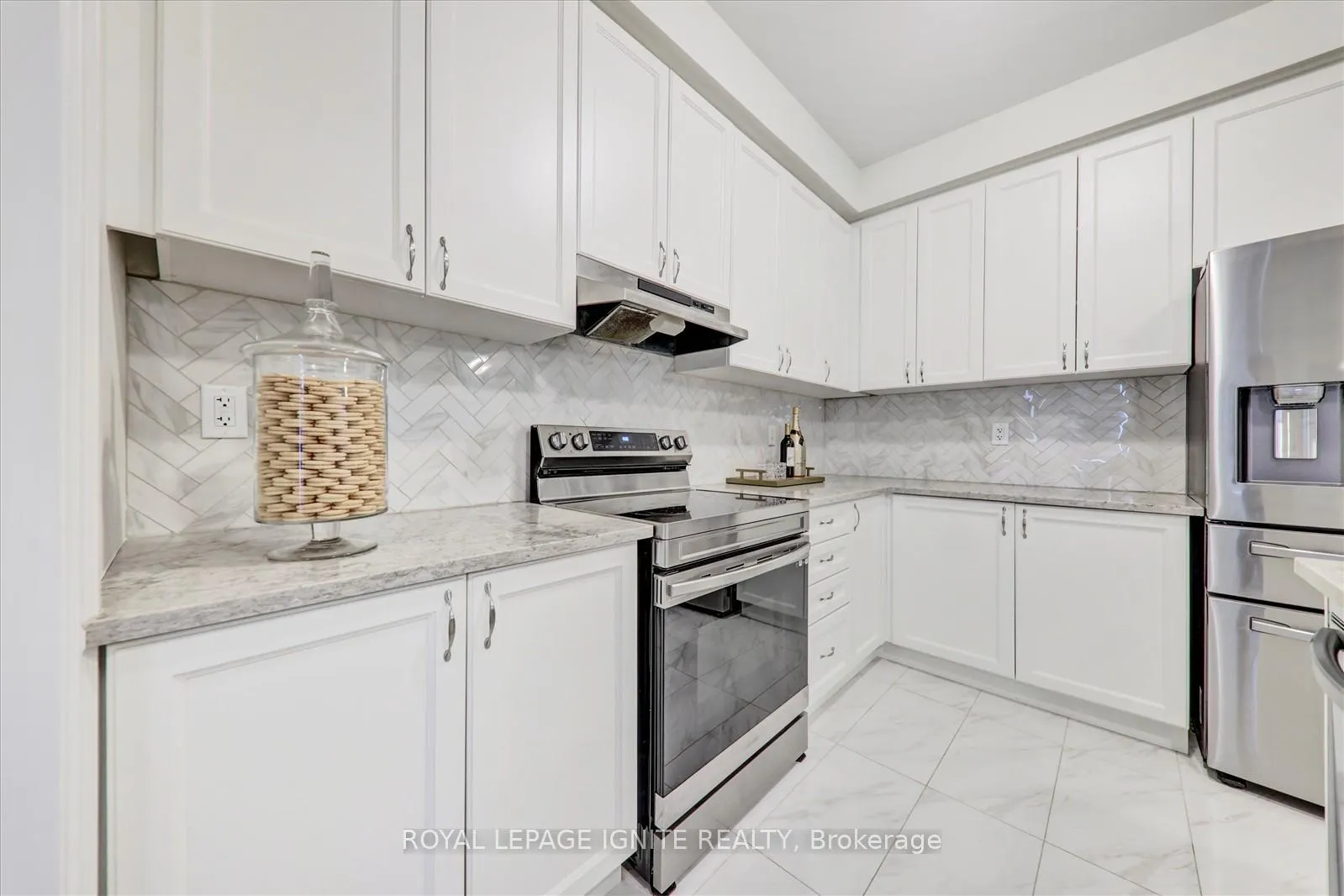 Photo 17 of 1405 Longspur Trail, Pickering, Rural Pickering — HOMEH