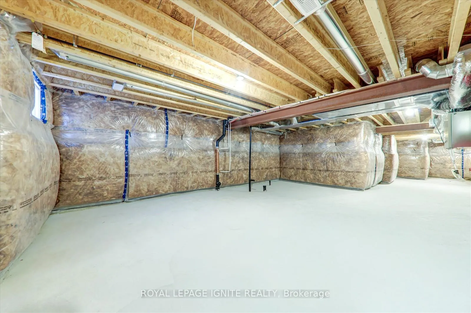 Photo 37 of 1405 Longspur Trail, Pickering, Rural Pickering — HOMEH