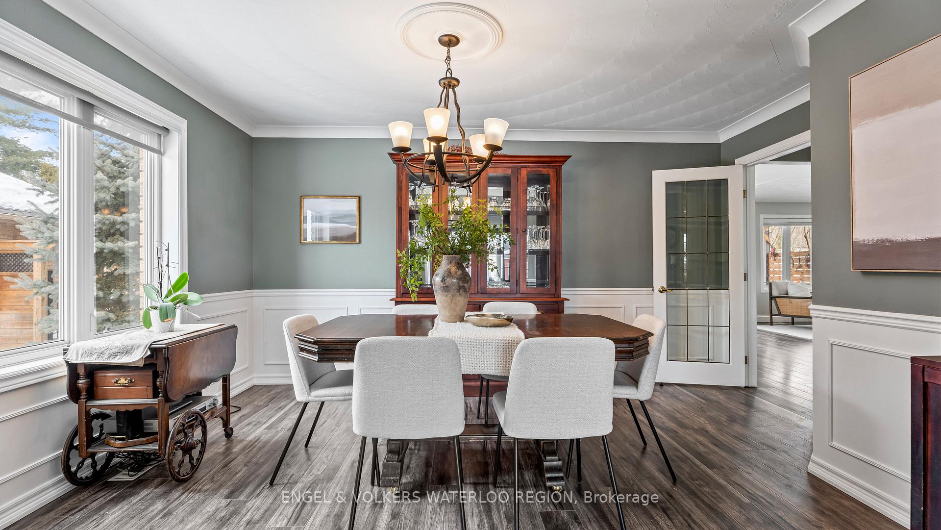 Photo 10 of 37 Russell Crescent, Brant, South Dumfries — HOMEH