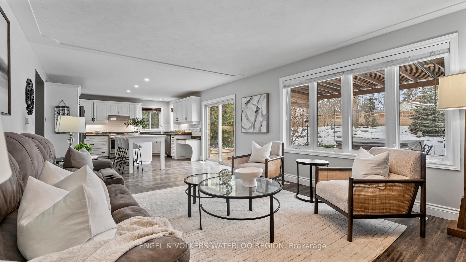Photo 20 of 37 Russell Crescent, Brant, South Dumfries — HOMEH