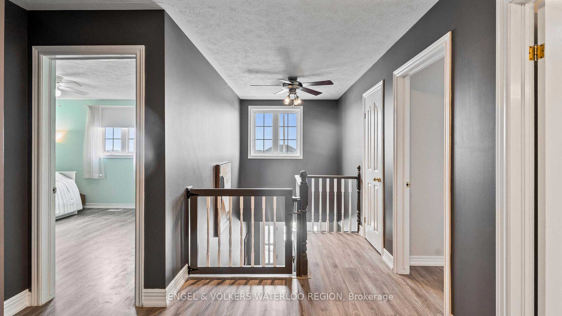 Photo 21 of 37 Russell Crescent, Brant, South Dumfries — HOMEH
