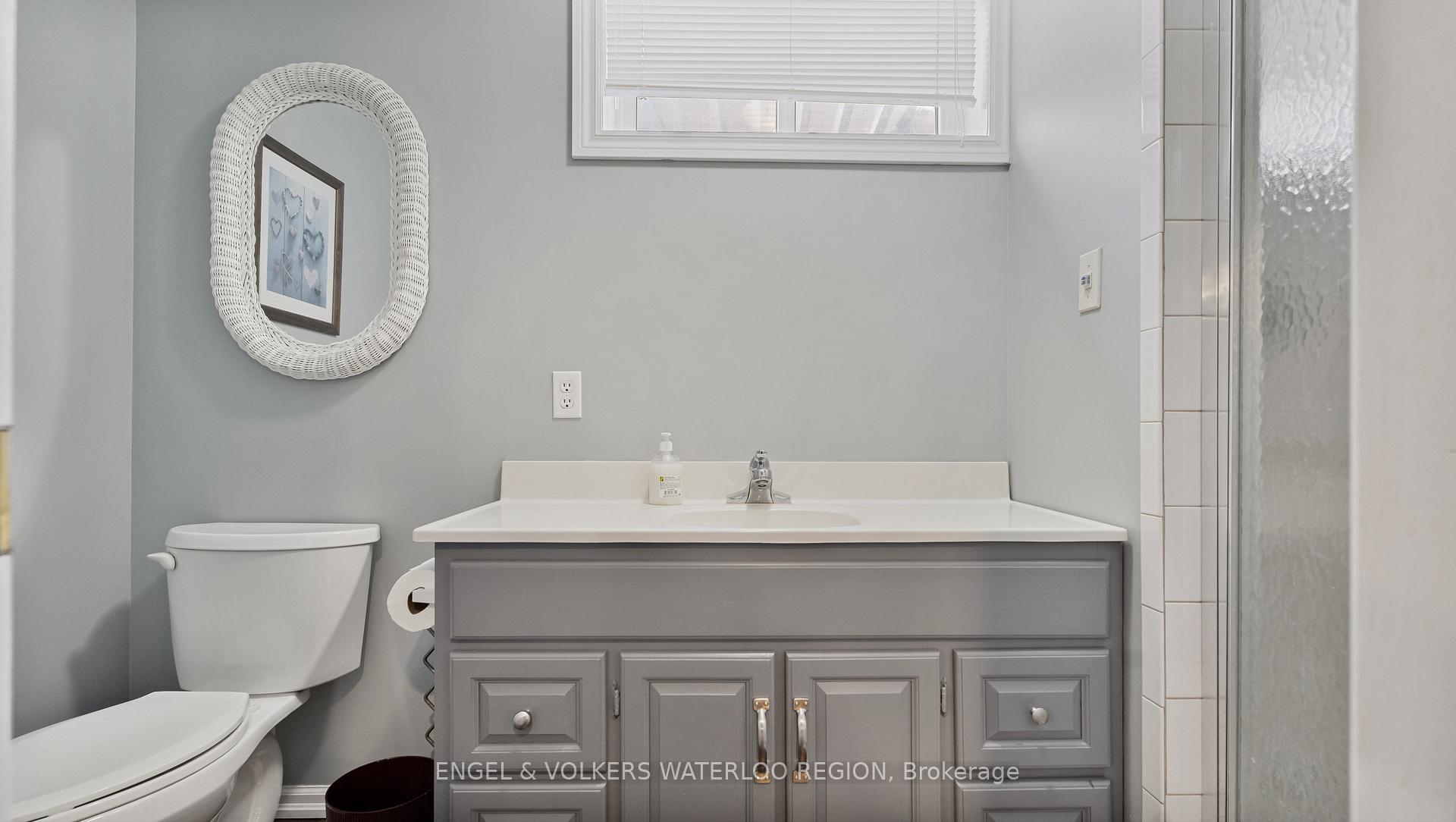 Photo 37 of 37 Russell Crescent, Brant, South Dumfries — HOMEH