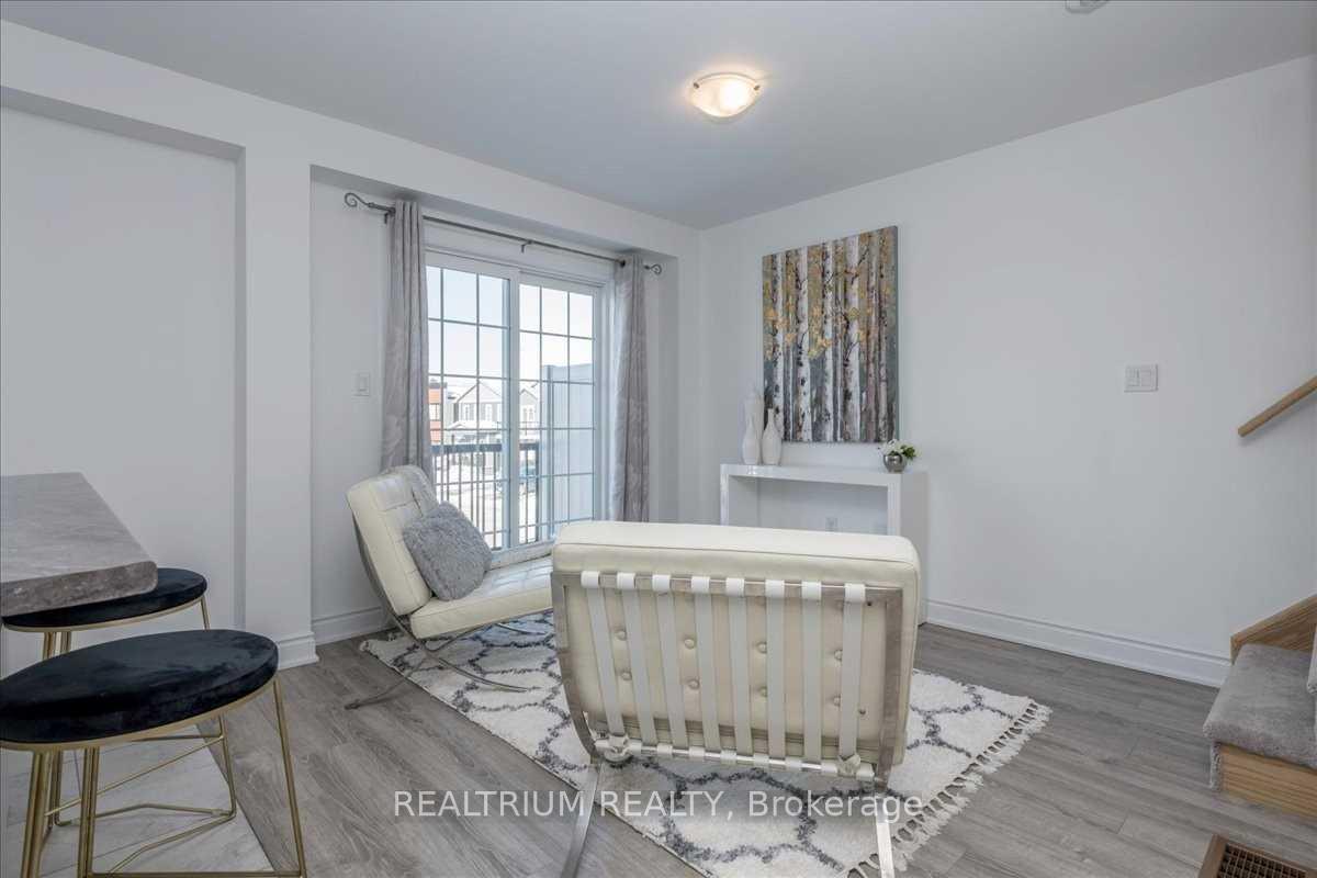 Photo 7 of 41 Kodiak Terrace, Barrie, Holly — HOMEH