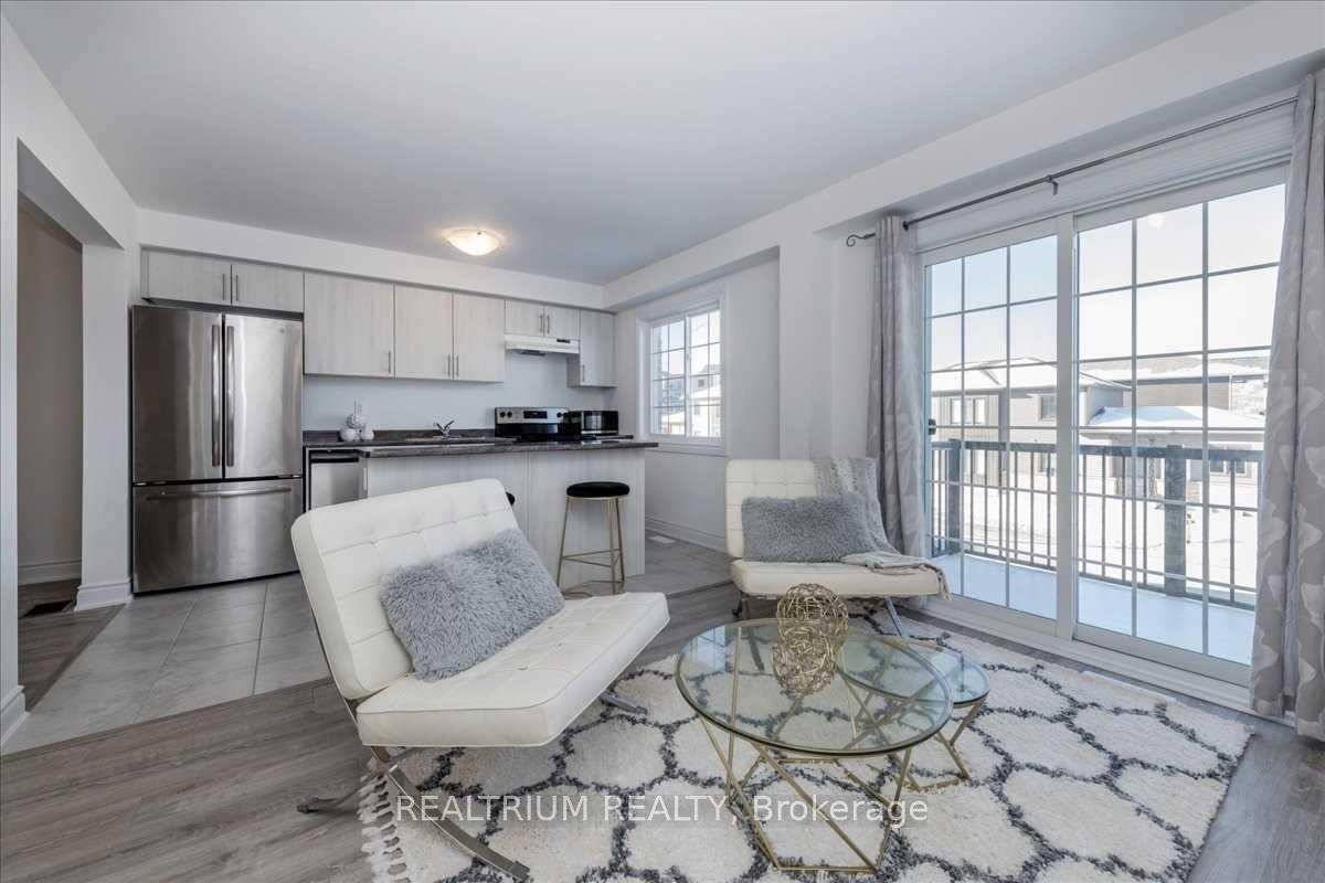 Photo 8 of 41 Kodiak Terrace, Barrie, Holly — HOMEH