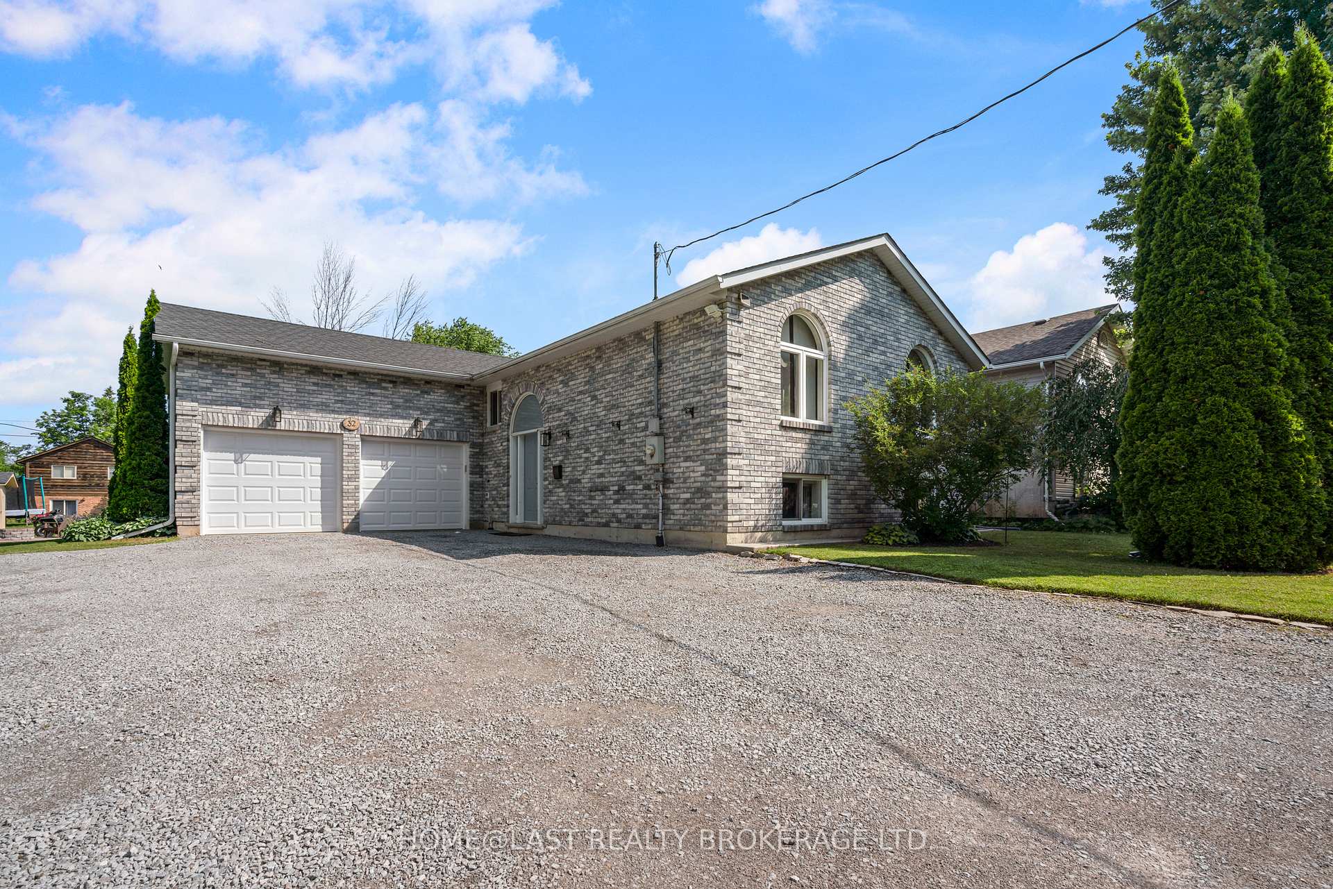 Front of 32 Evelyn Avenue
