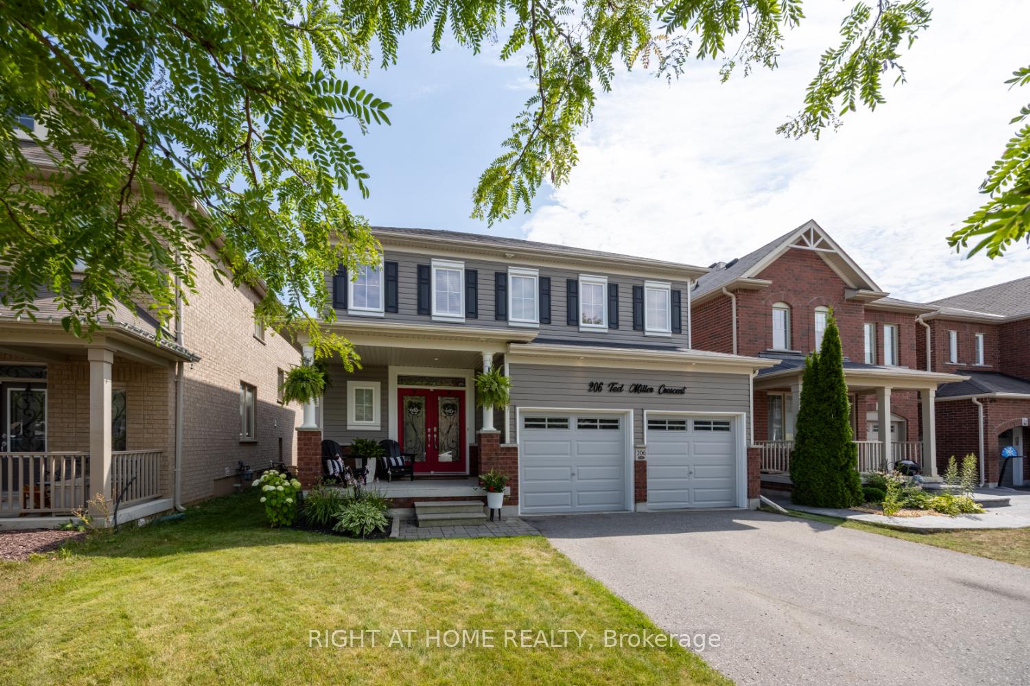 Photo 2 of 206 Ted Miller Crescent, Clarington, Bowmanville — HOMEH
