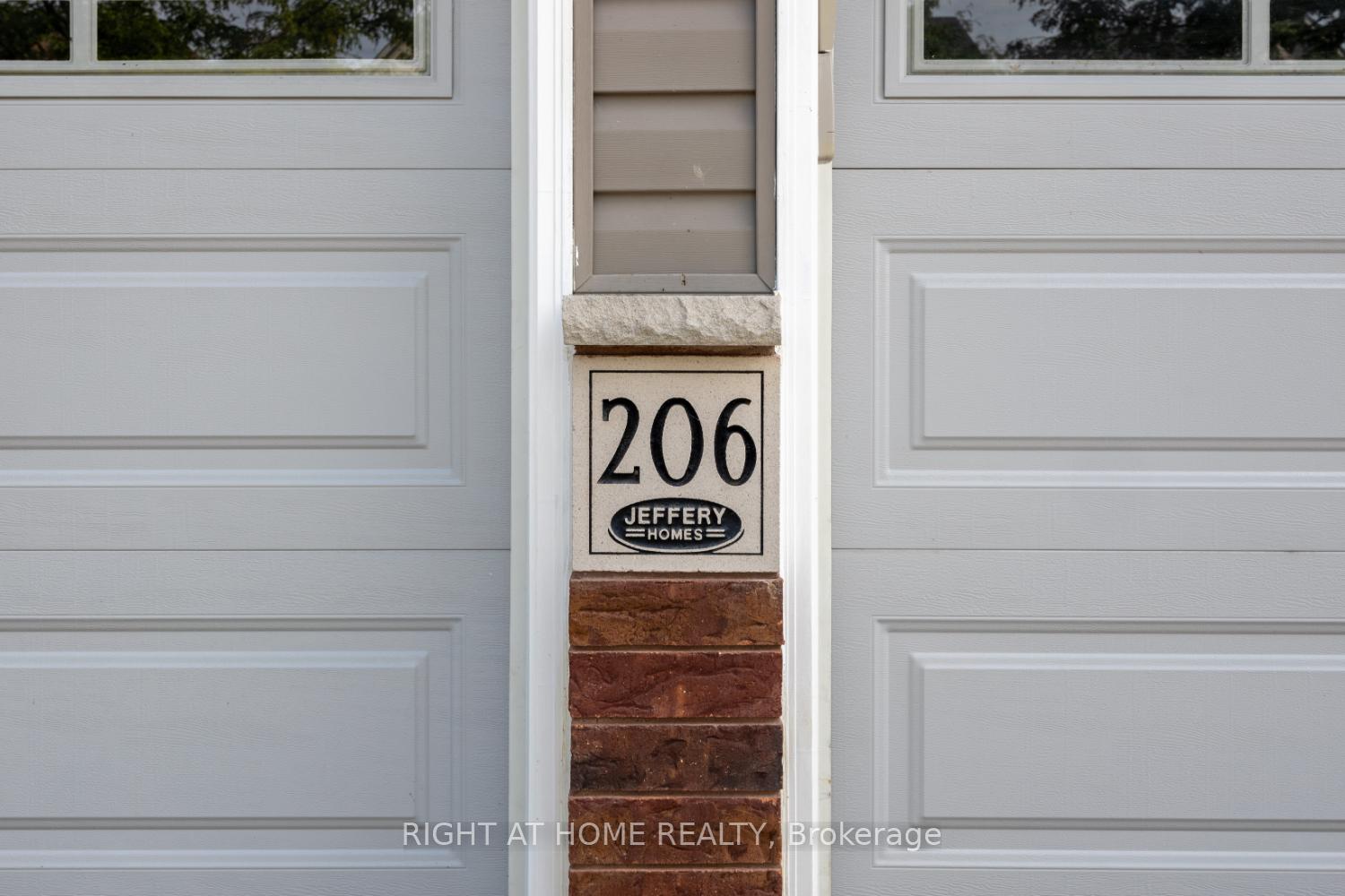 Photo 3 of 206 Ted Miller Crescent, Clarington, Bowmanville — HOMEH