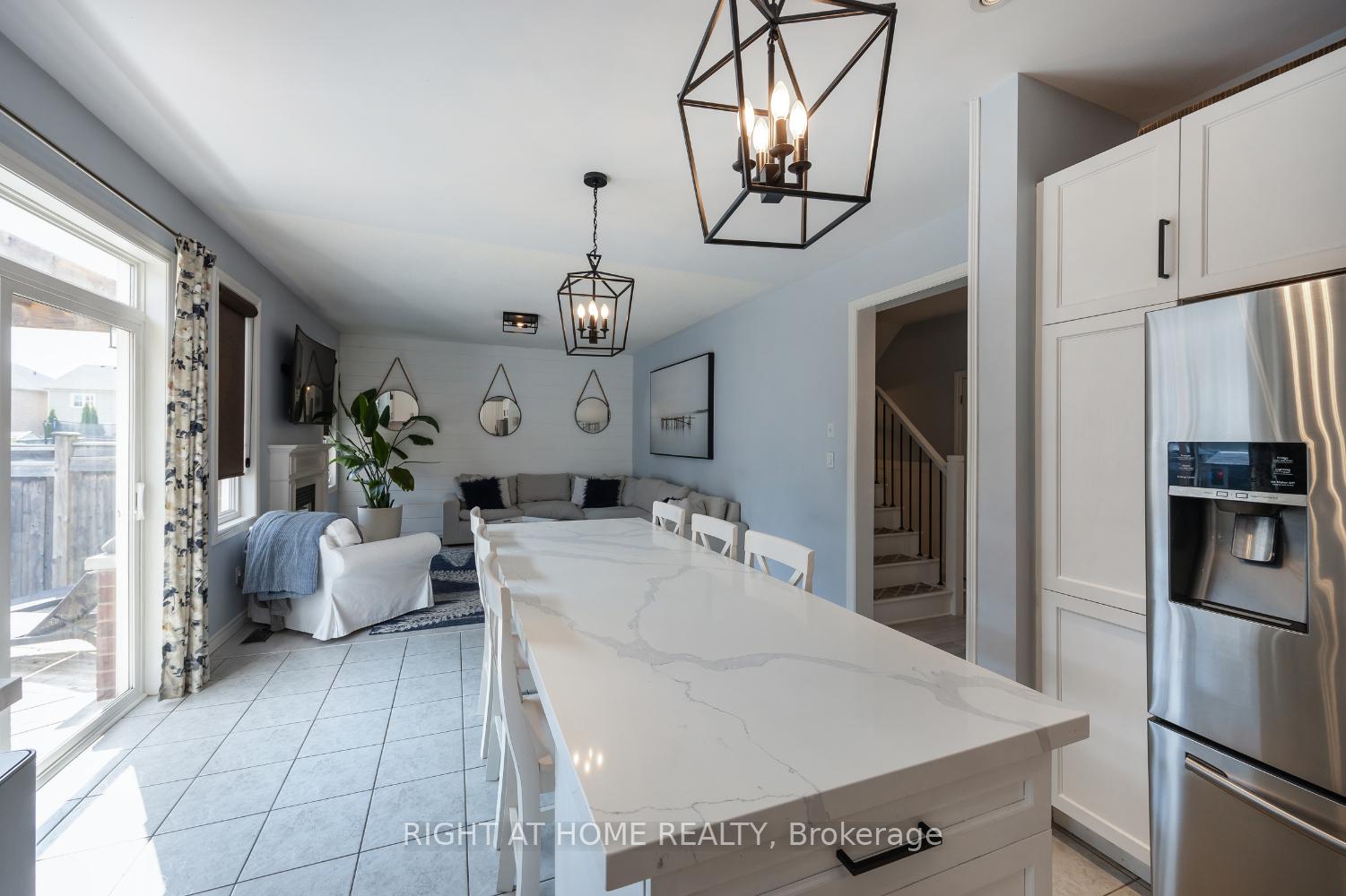 Photo 9 of 206 Ted Miller Crescent, Clarington, Bowmanville — HOMEH