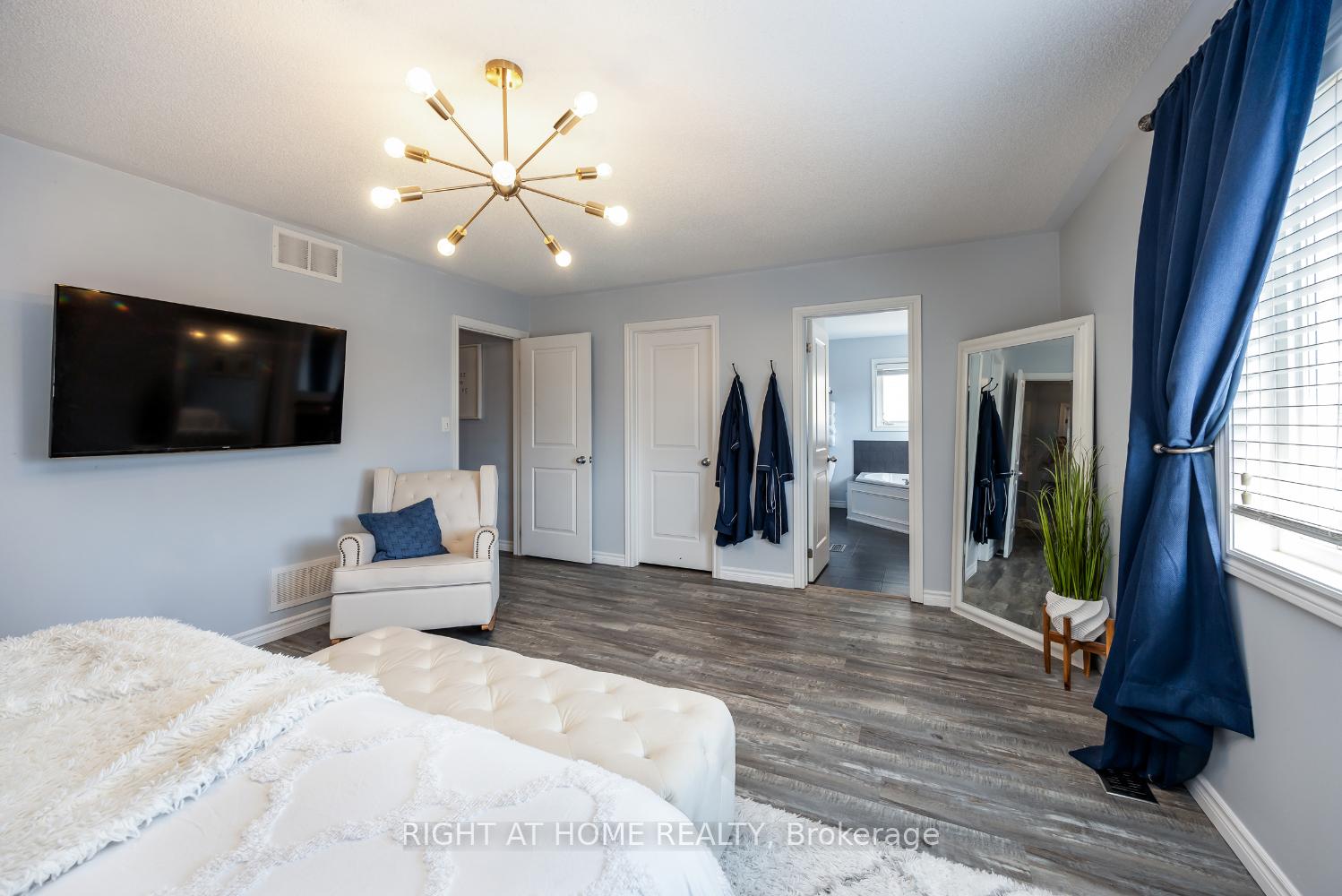 Photo 19 of 206 Ted Miller Crescent, Clarington, Bowmanville — HOMEH