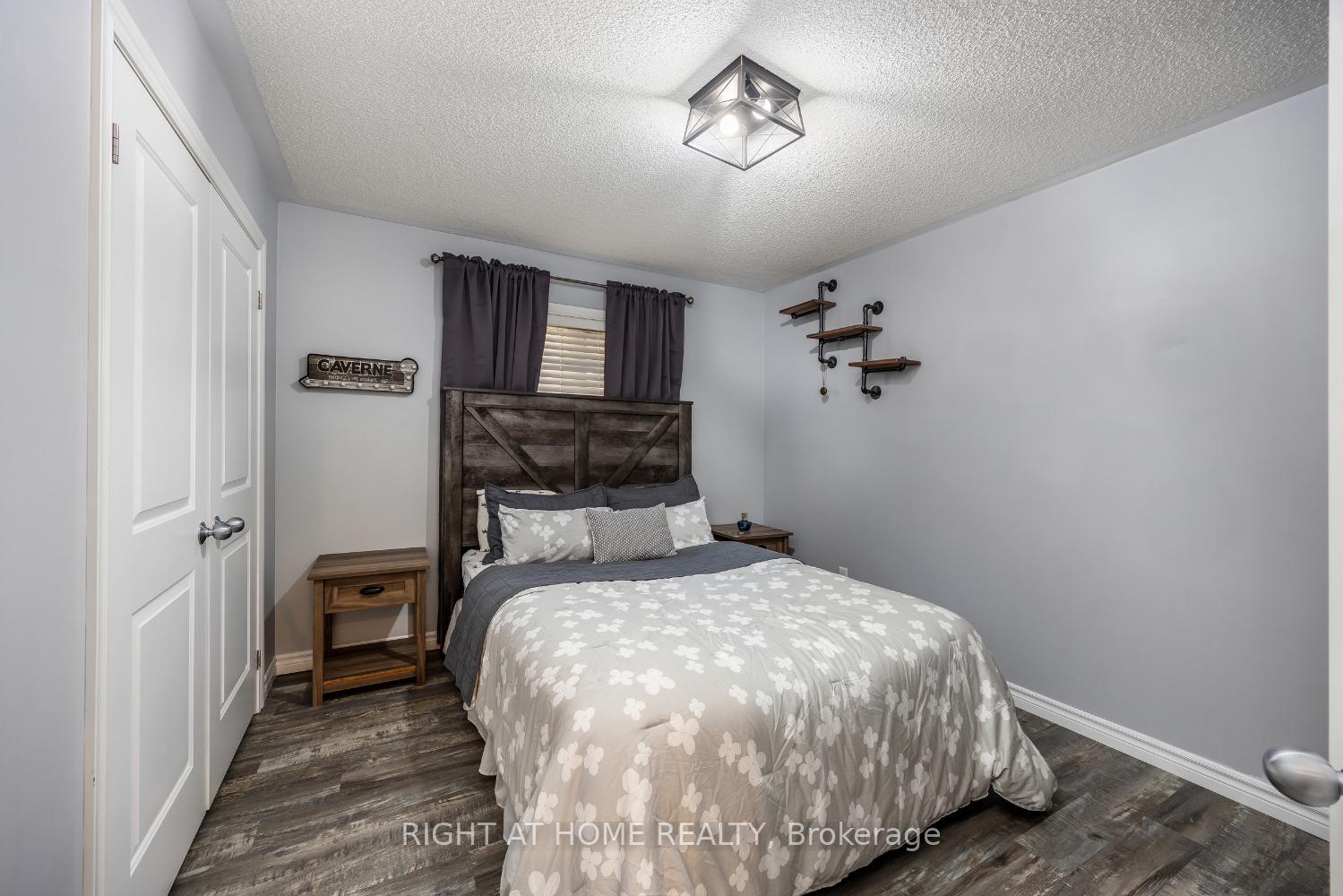 Photo 25 of 206 Ted Miller Crescent, Clarington, Bowmanville — HOMEH