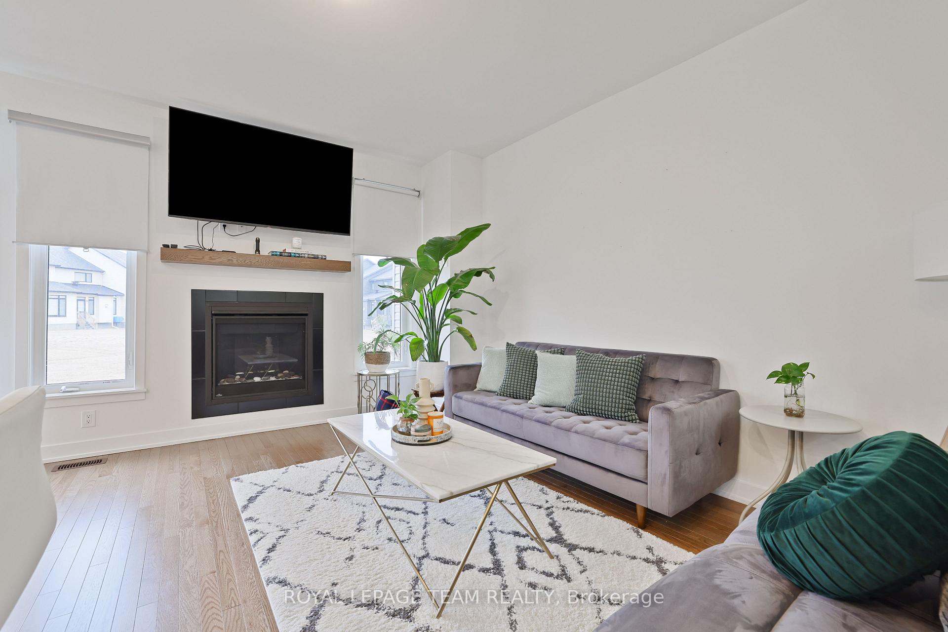Photo 10 of 4017 Jockvale Road, Ottawa, Barrhaven - Heritage Park — HOMEH