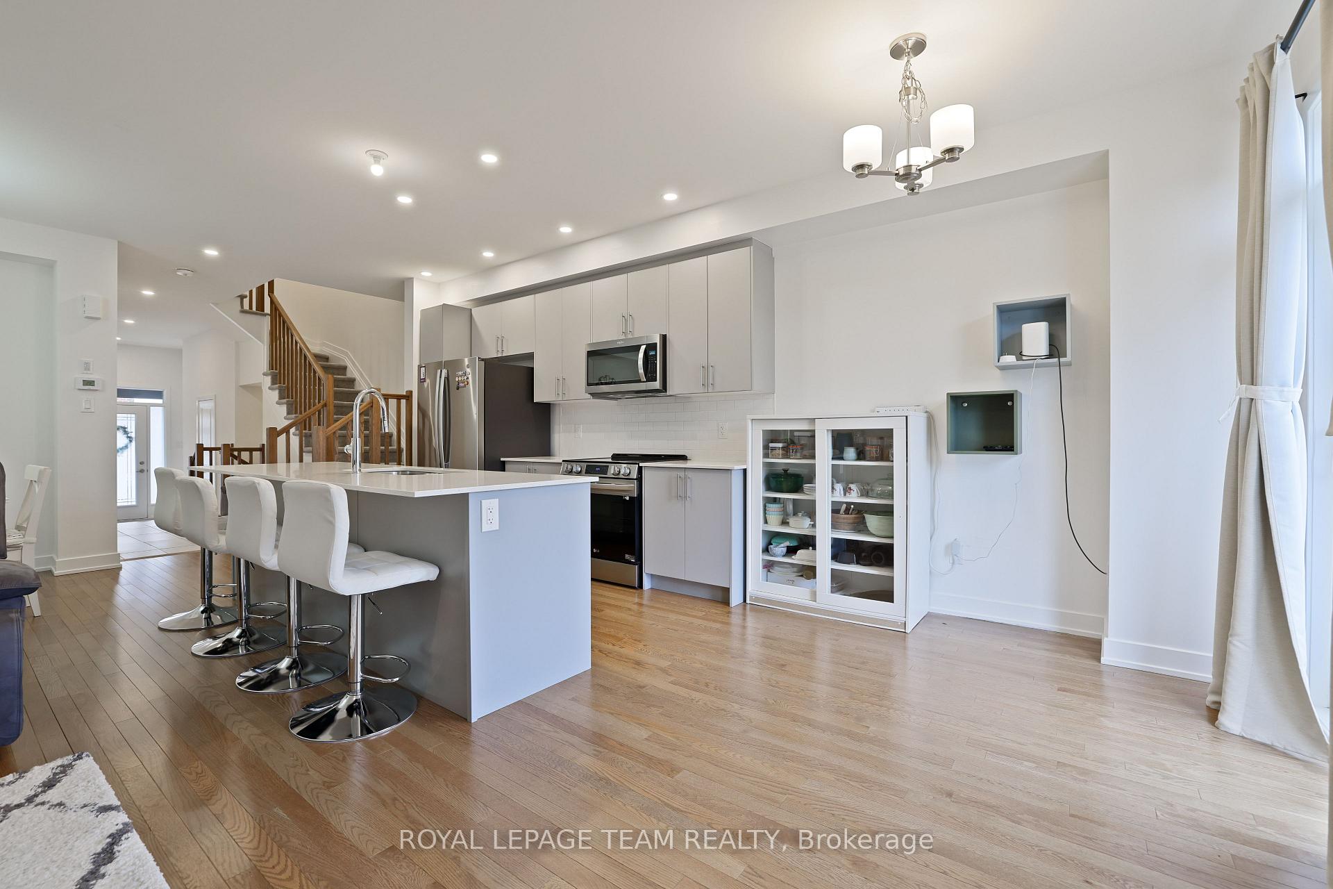 Photo 12 of 4017 Jockvale Road, Ottawa, Barrhaven - Heritage Park — HOMEH