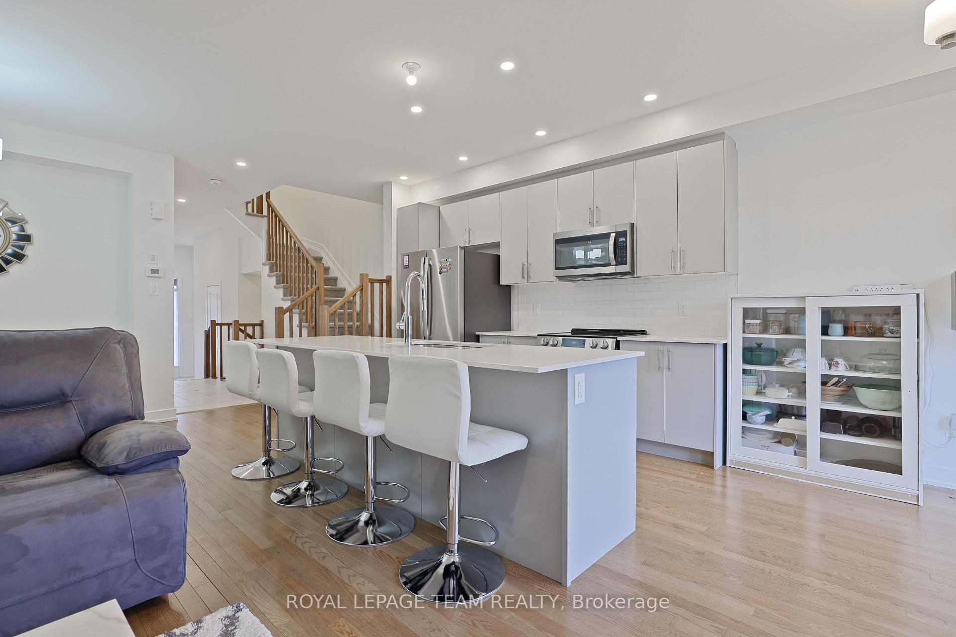 Photo 13 of 4017 Jockvale Road, Ottawa, Barrhaven - Heritage Park — HOMEH
