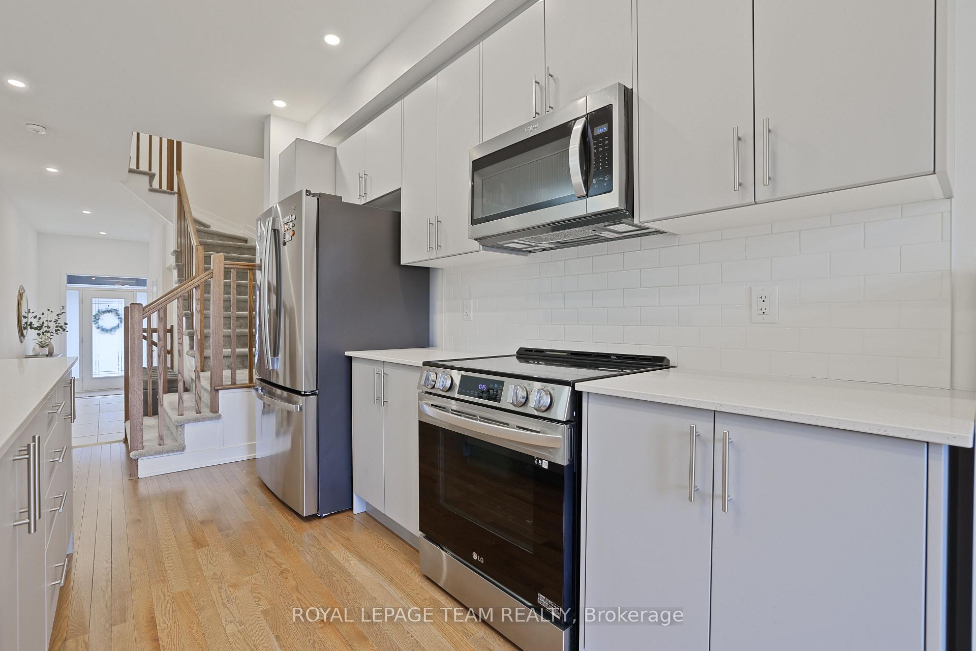 Photo 14 of 4017 Jockvale Road, Ottawa, Barrhaven - Heritage Park — HOMEH