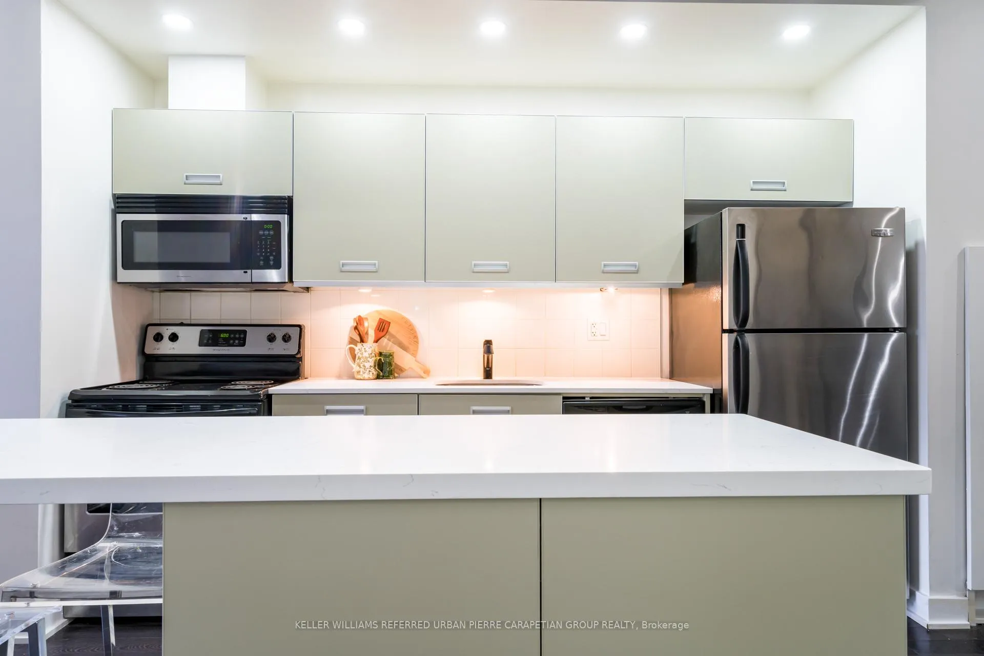 Photo 21 of Unit PH 1008, 60 Bathurst Street, Toronto, Niagara — HOMEH