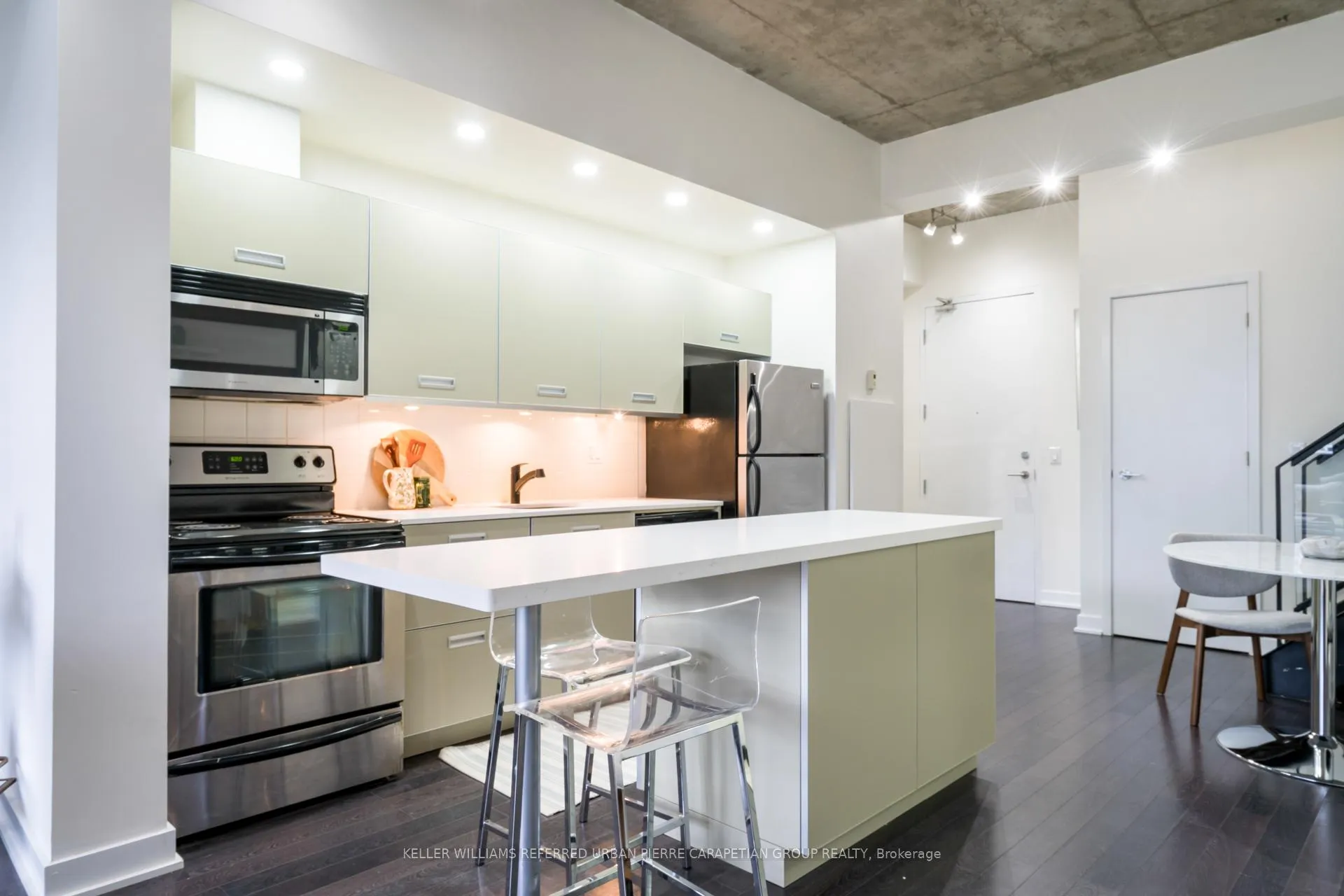 Photo 22 of Unit PH 1008, 60 Bathurst Street, Toronto, Niagara — HOMEH