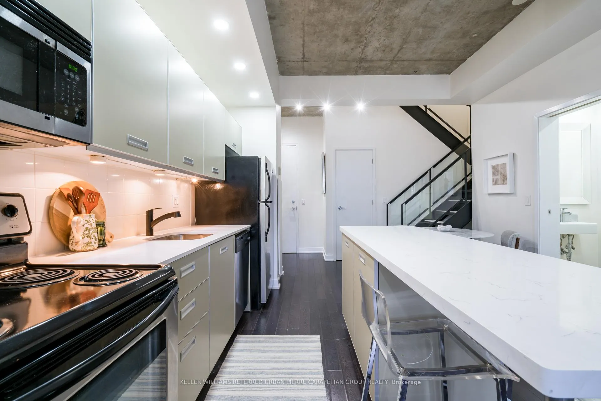 Photo 25 of Unit PH 1008, 60 Bathurst Street, Toronto, Niagara — HOMEH