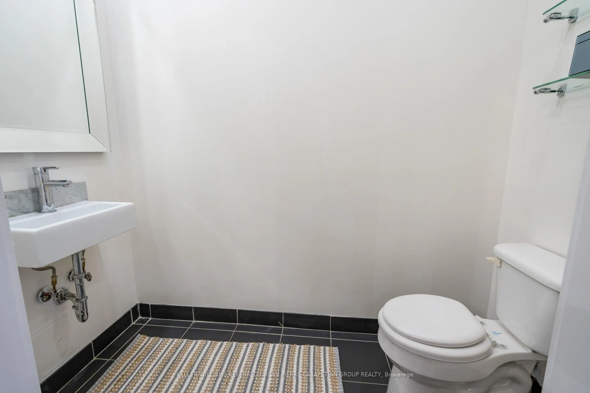 Photo 27 of Unit PH 1008, 60 Bathurst Street, Toronto, Niagara — HOMEH
