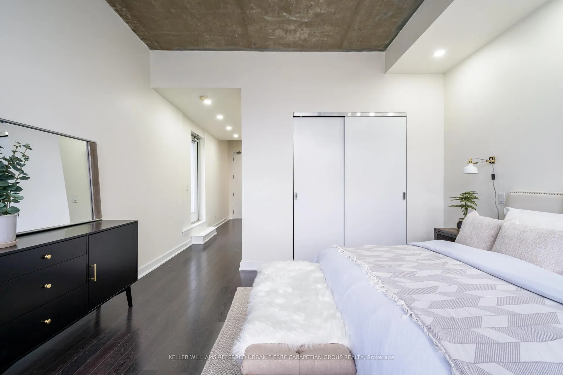Photo 36 of Unit PH 1008, 60 Bathurst Street, Toronto, Niagara — HOMEH