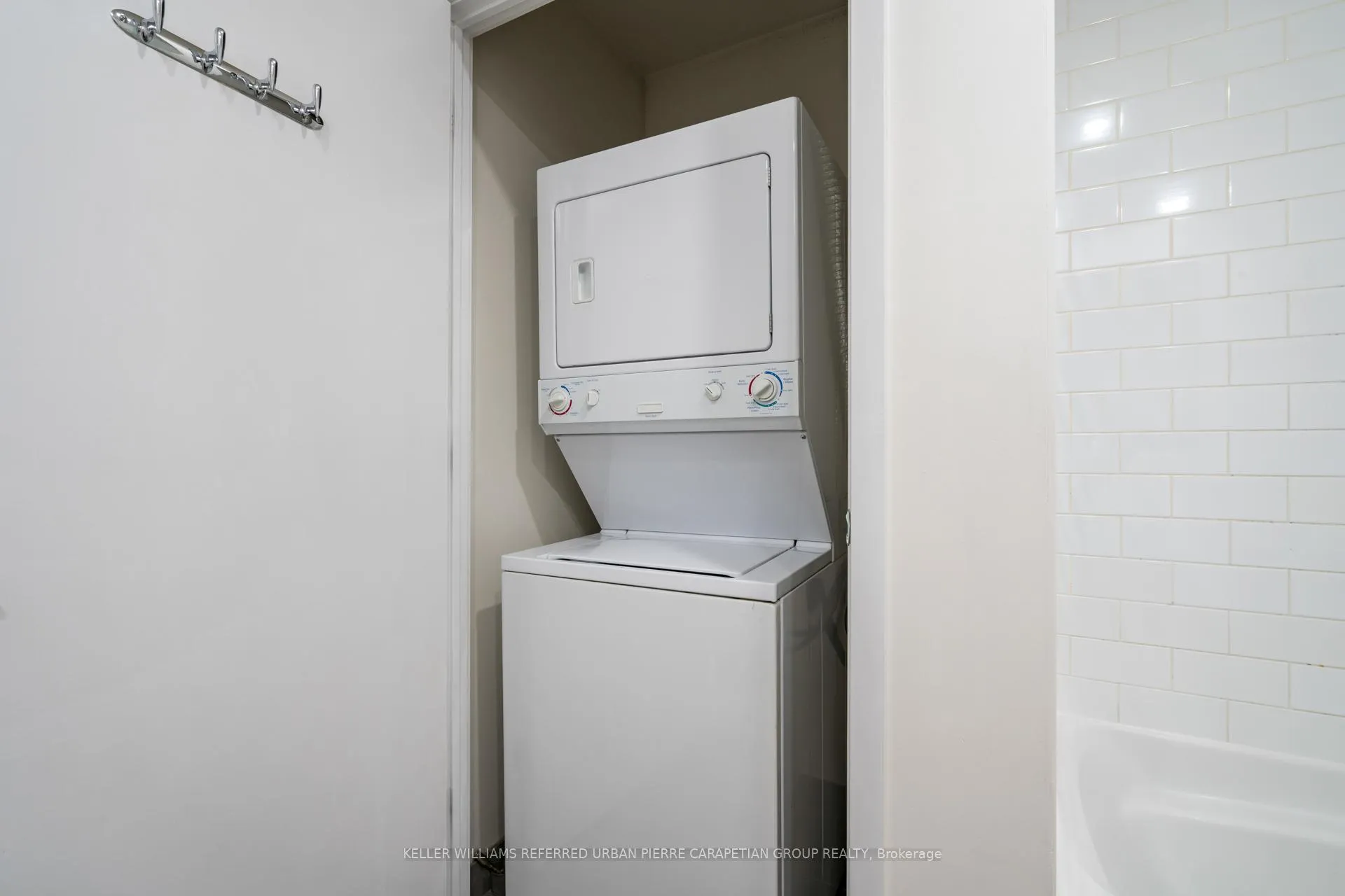 Photo 39 of Unit PH 1008, 60 Bathurst Street, Toronto, Niagara — HOMEH
