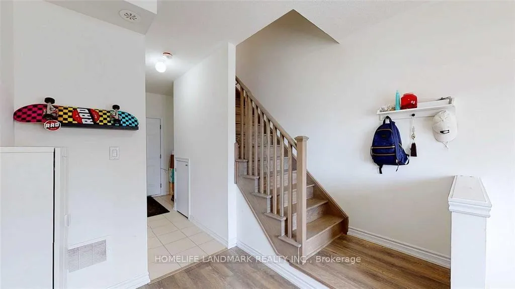 Photo 3 of 484 Arthur Bonner Avenue, Markham, Cornell — HOMEH