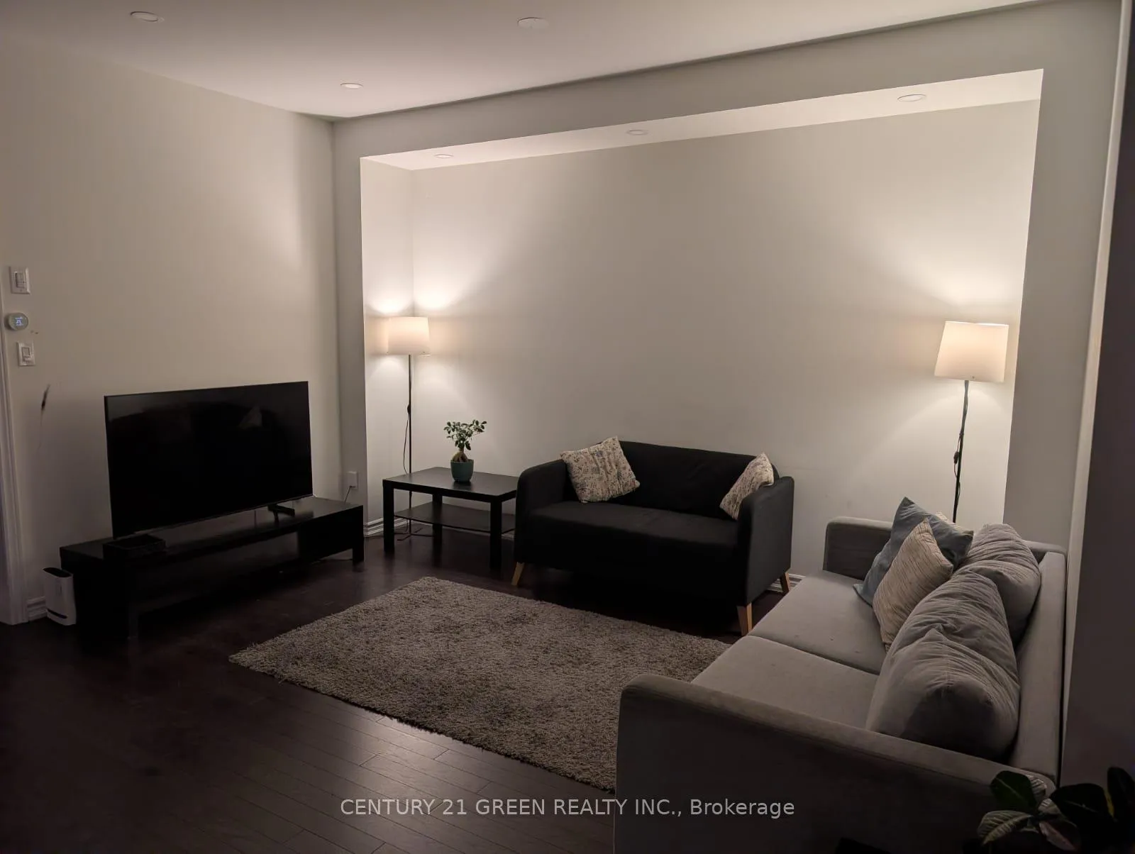 Photo 10 of 48 Coho Drive, Whitby, Lynde Creek — HOMEH