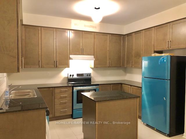 Photo 2 of 136 Bruce Cameron Drive, Clarington, Bowmanville — HOMEH