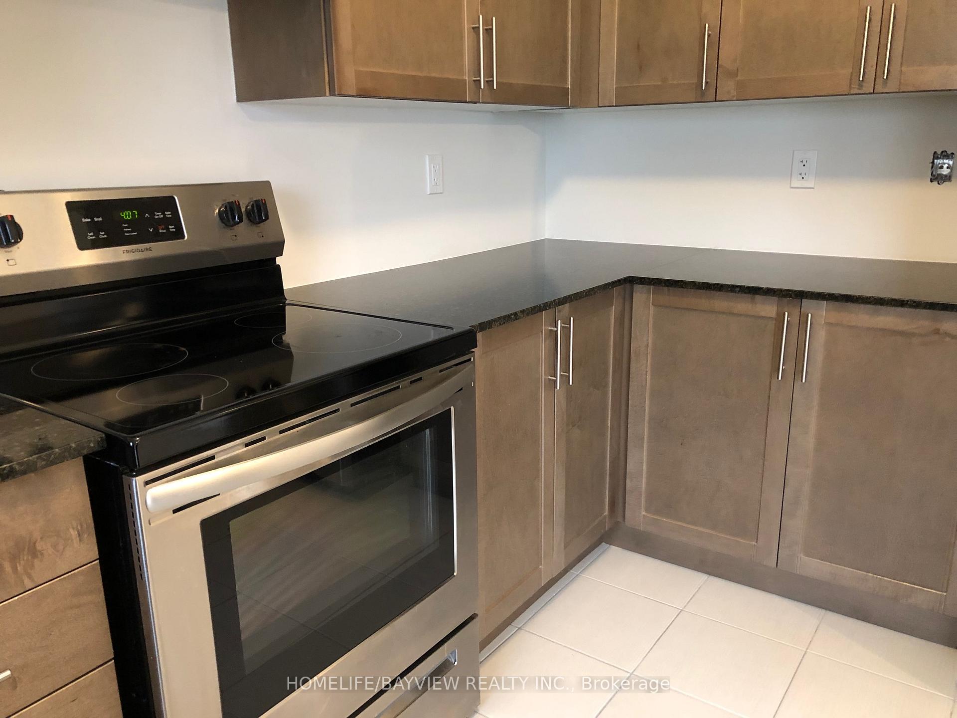 Photo 6 of 136 Bruce Cameron Drive, Clarington, Bowmanville — HOMEH