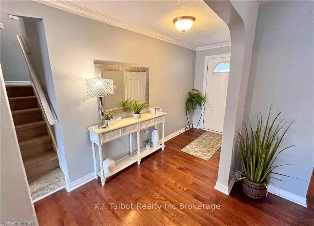 Photo 7 of 263 Eldon Street, Goderich, Goderich (Town) — HOMEH